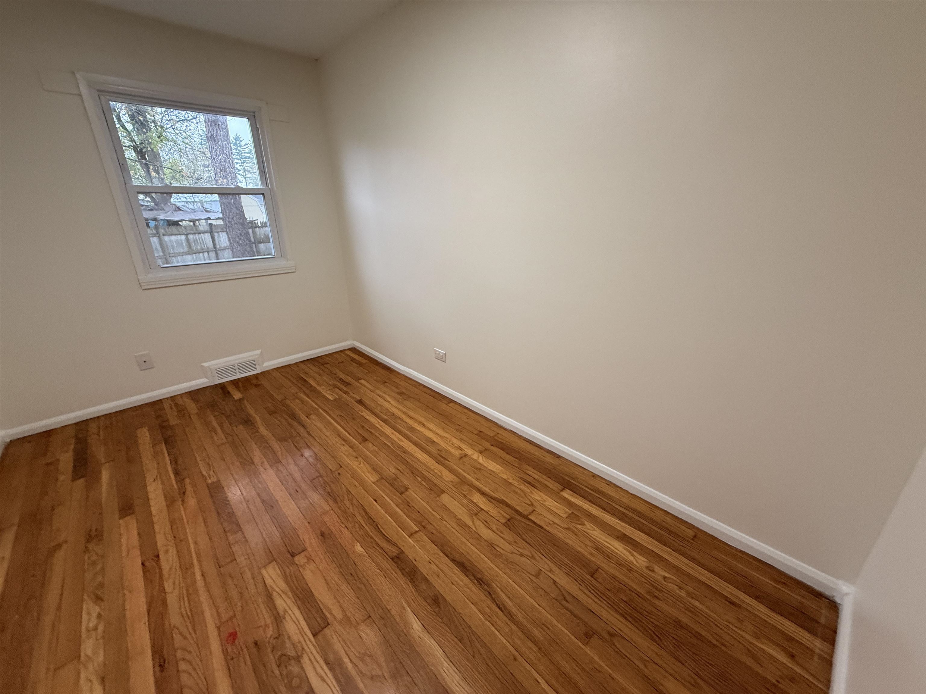 15 Woodbury Lane