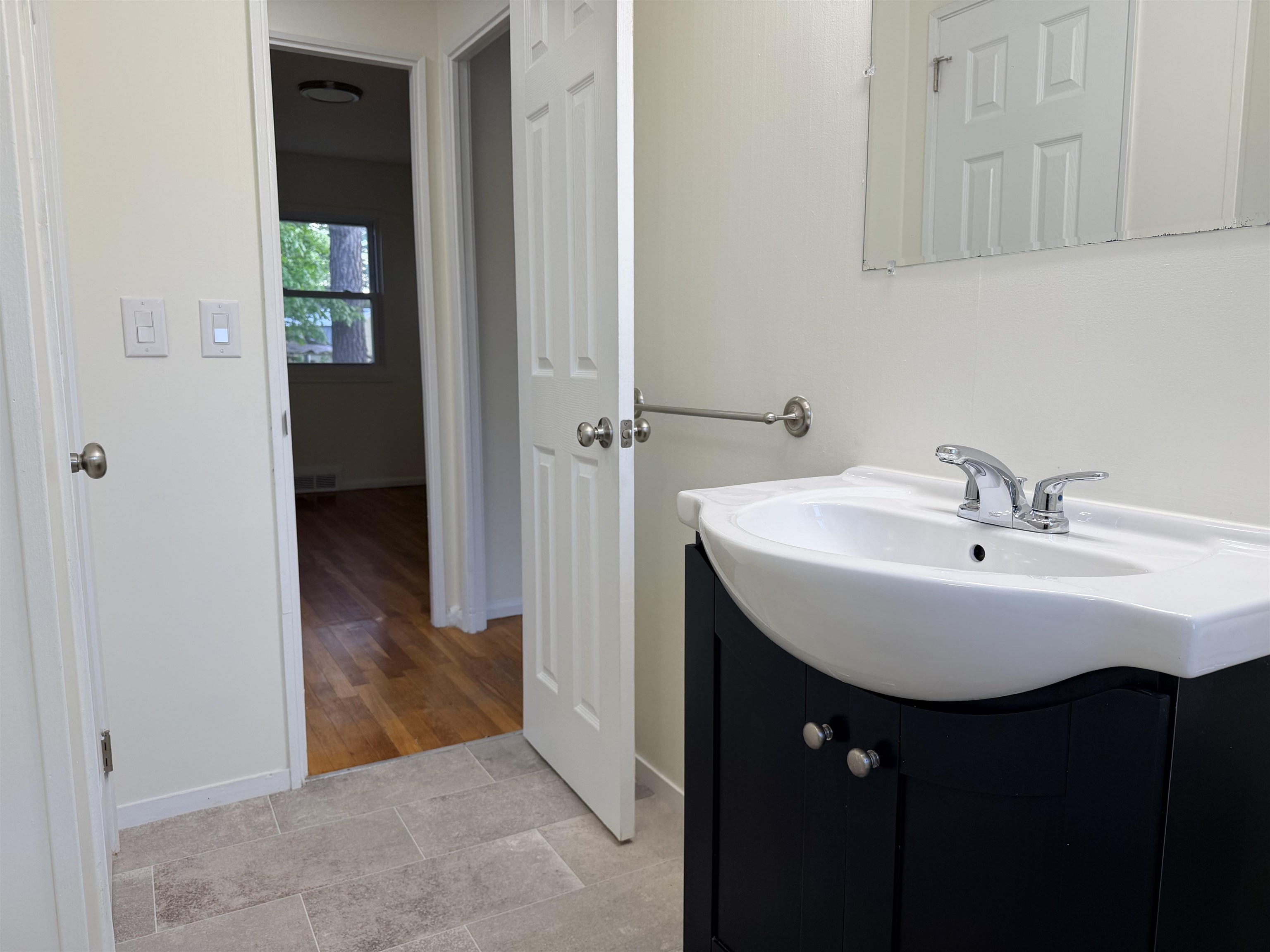15 Woodbury Lane