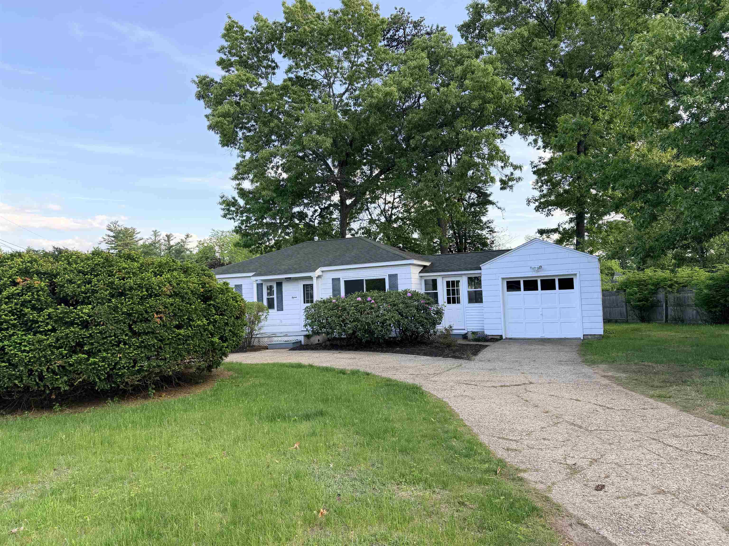 15 Woodbury Lane