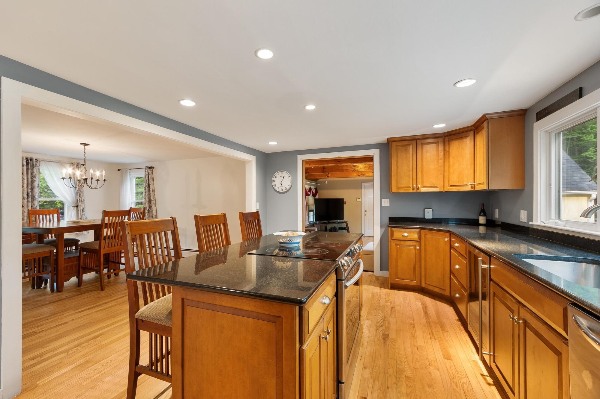 276 South Rd, Brentwood, NH 03833