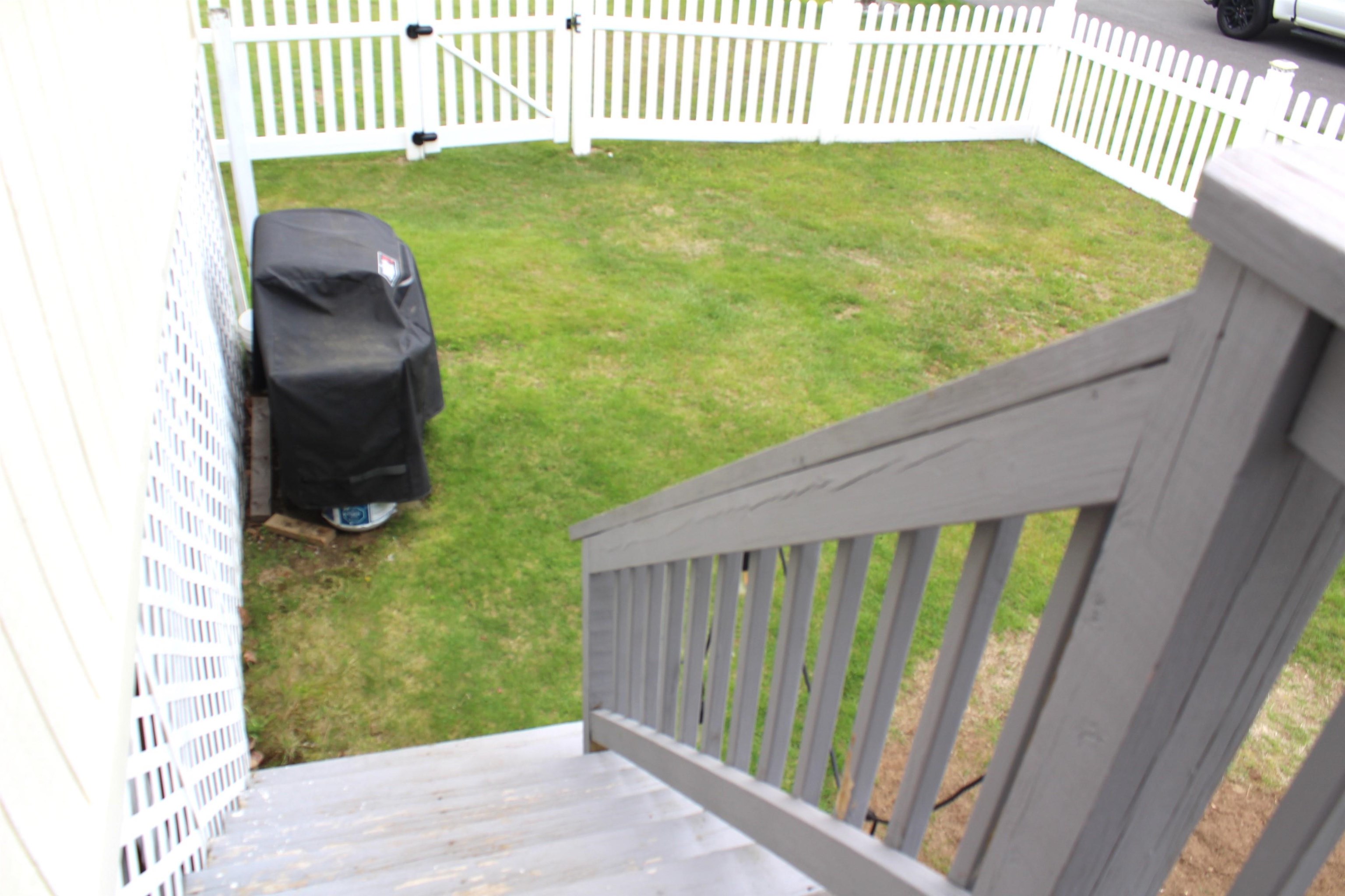 6 L Matthew Dr, Derry, NH 03038