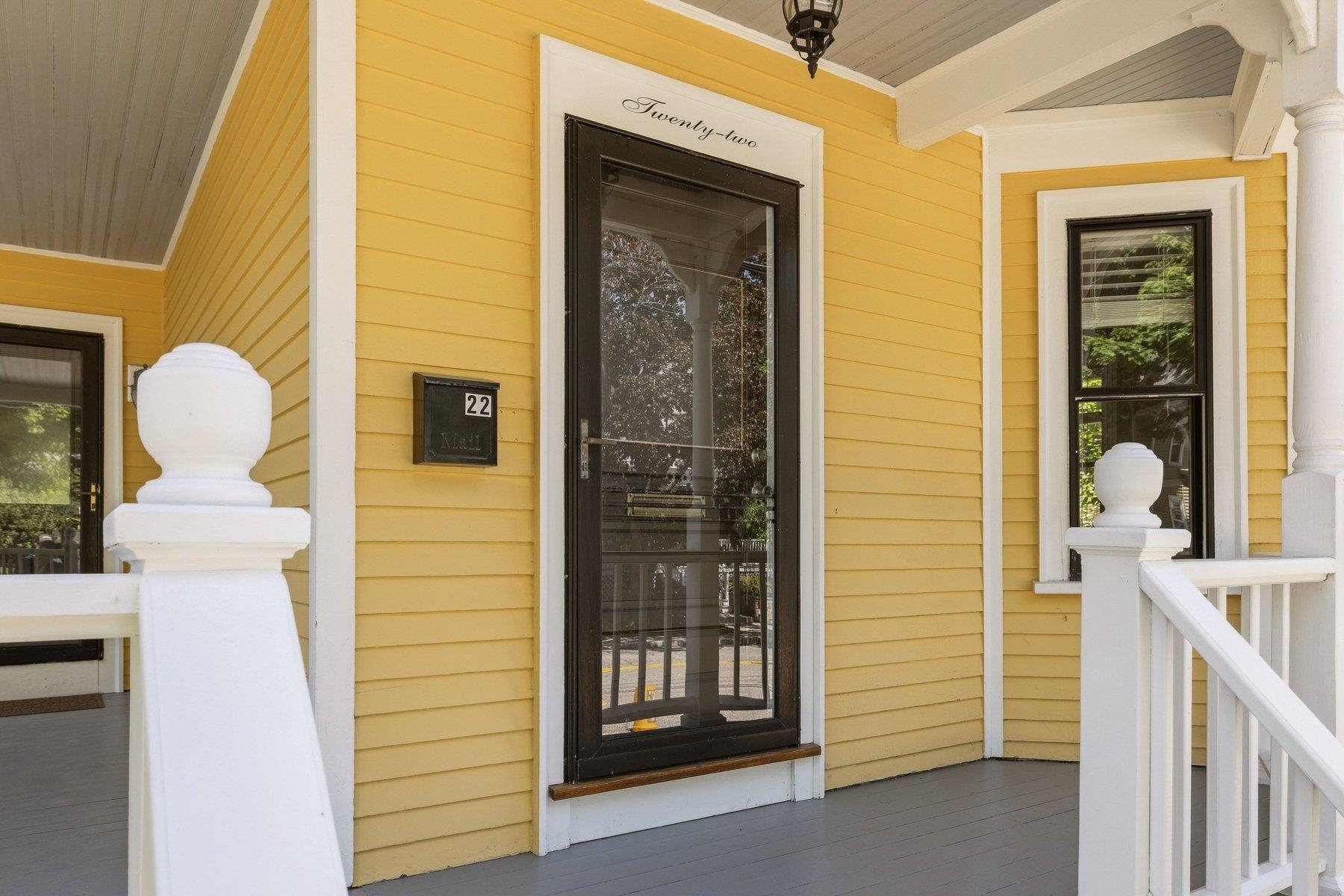 22 Cottage St, Portsmouth, NH 03801