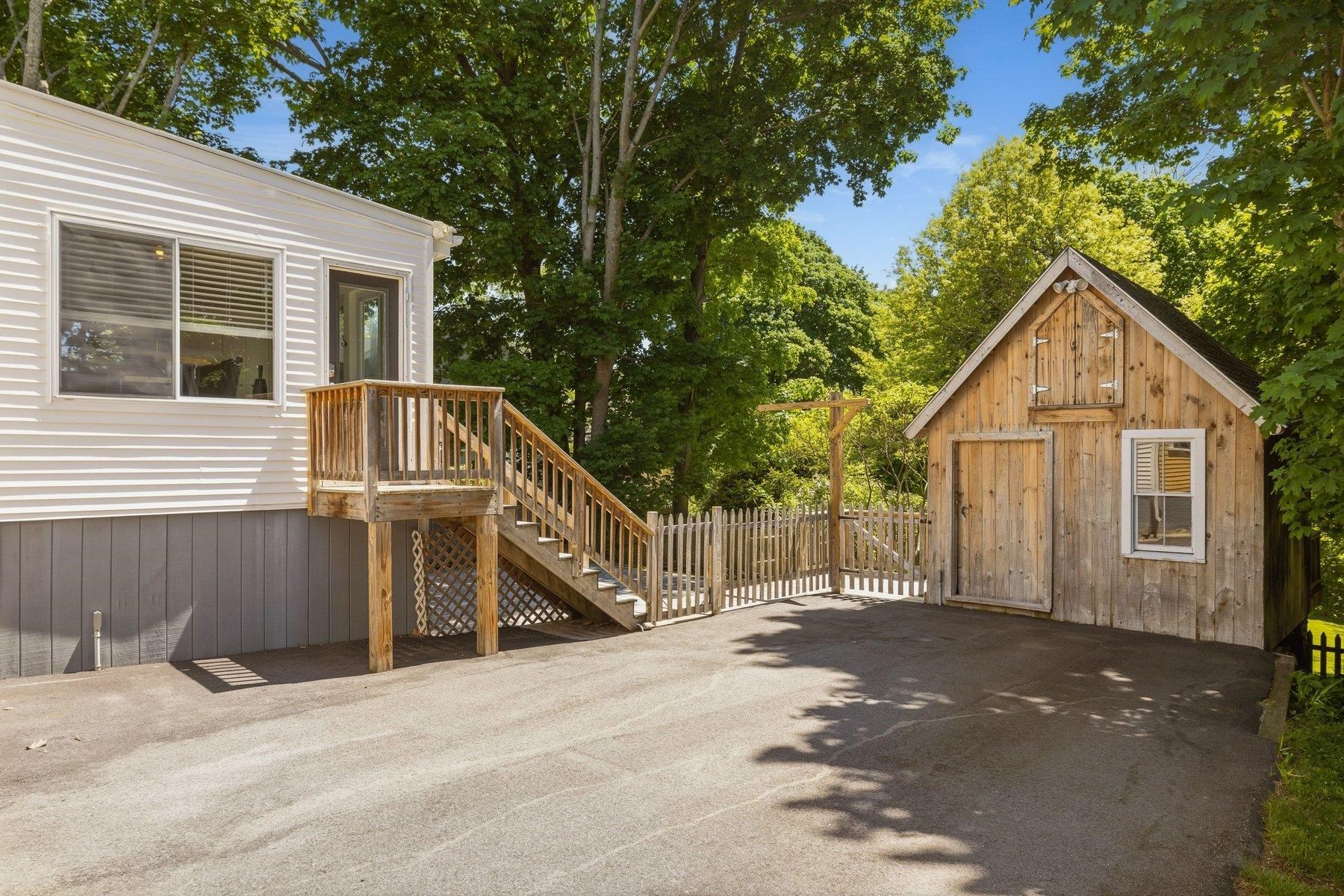 22 Cottage St, Portsmouth, NH 03801
