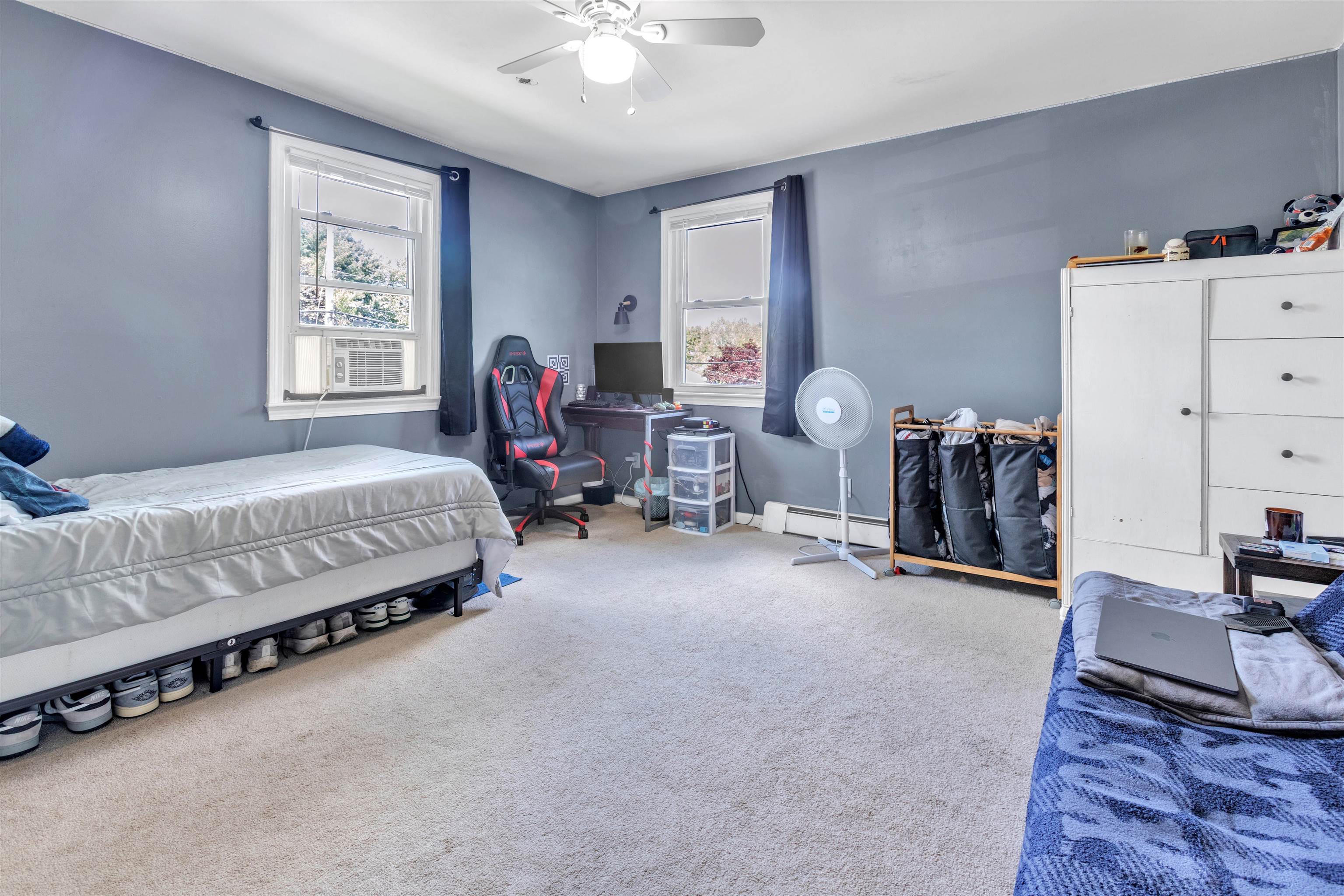 47 Holt Ave, Manchester, NH 03109