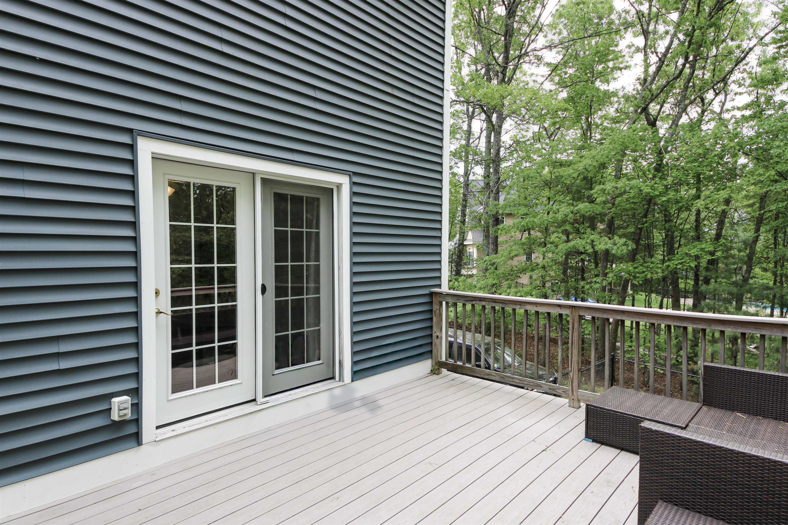 6 Maryann Ln, Merrimack, NH 03054