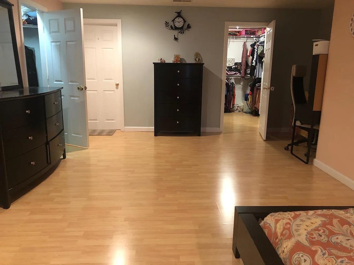 Photo 14 of 24