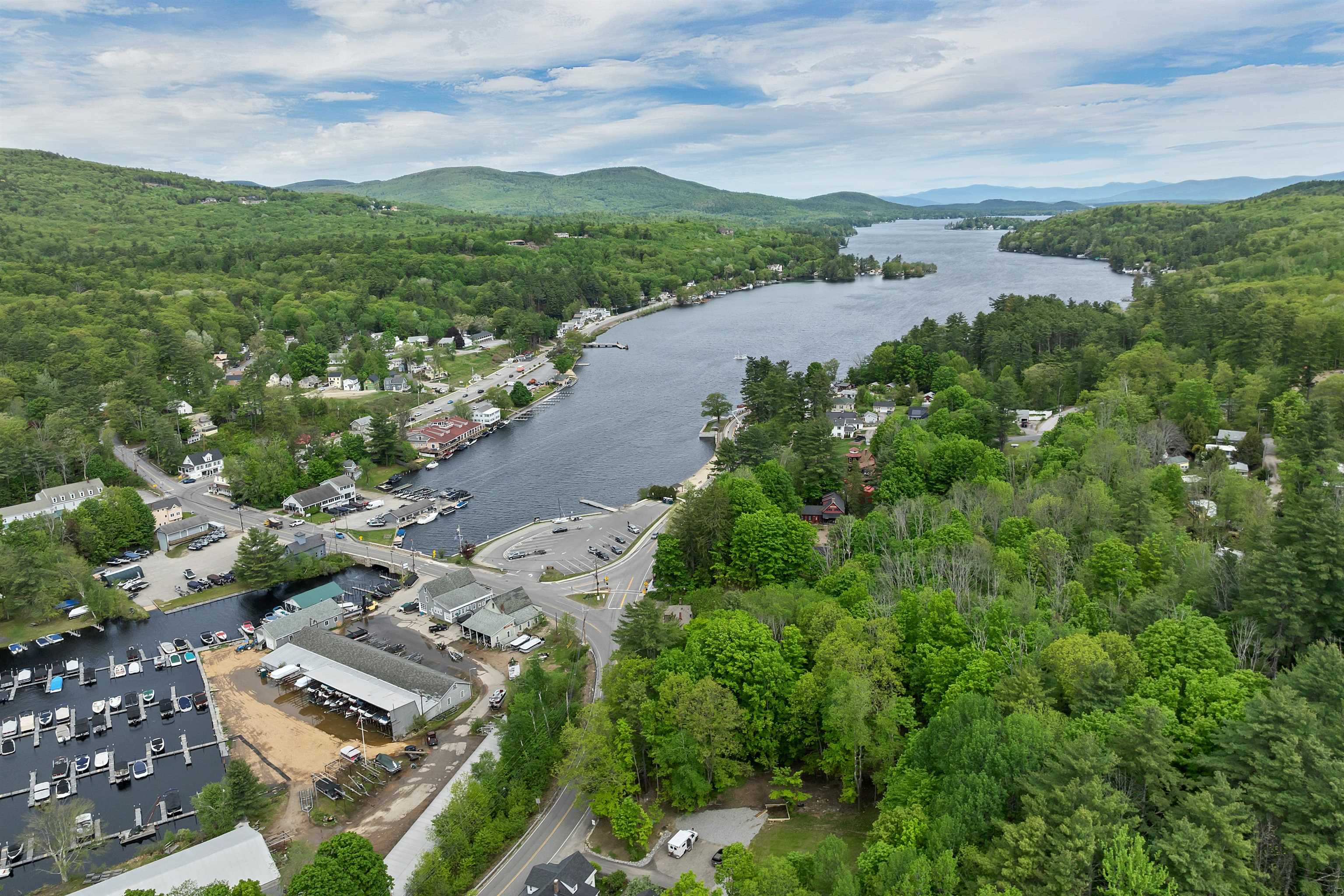6 East Side Dr, Alton, NH 03810