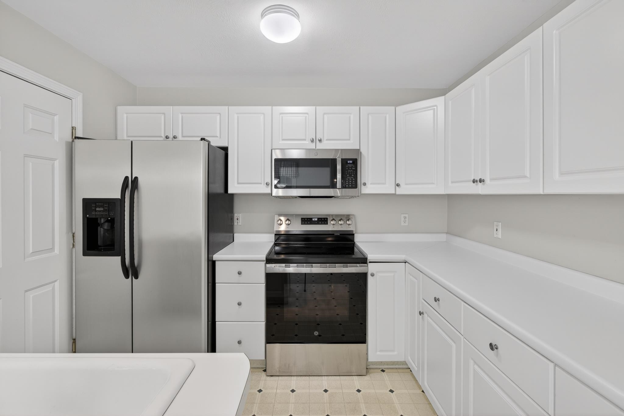 1465 Hooksett Rd #407, Hooksett, NH 03106