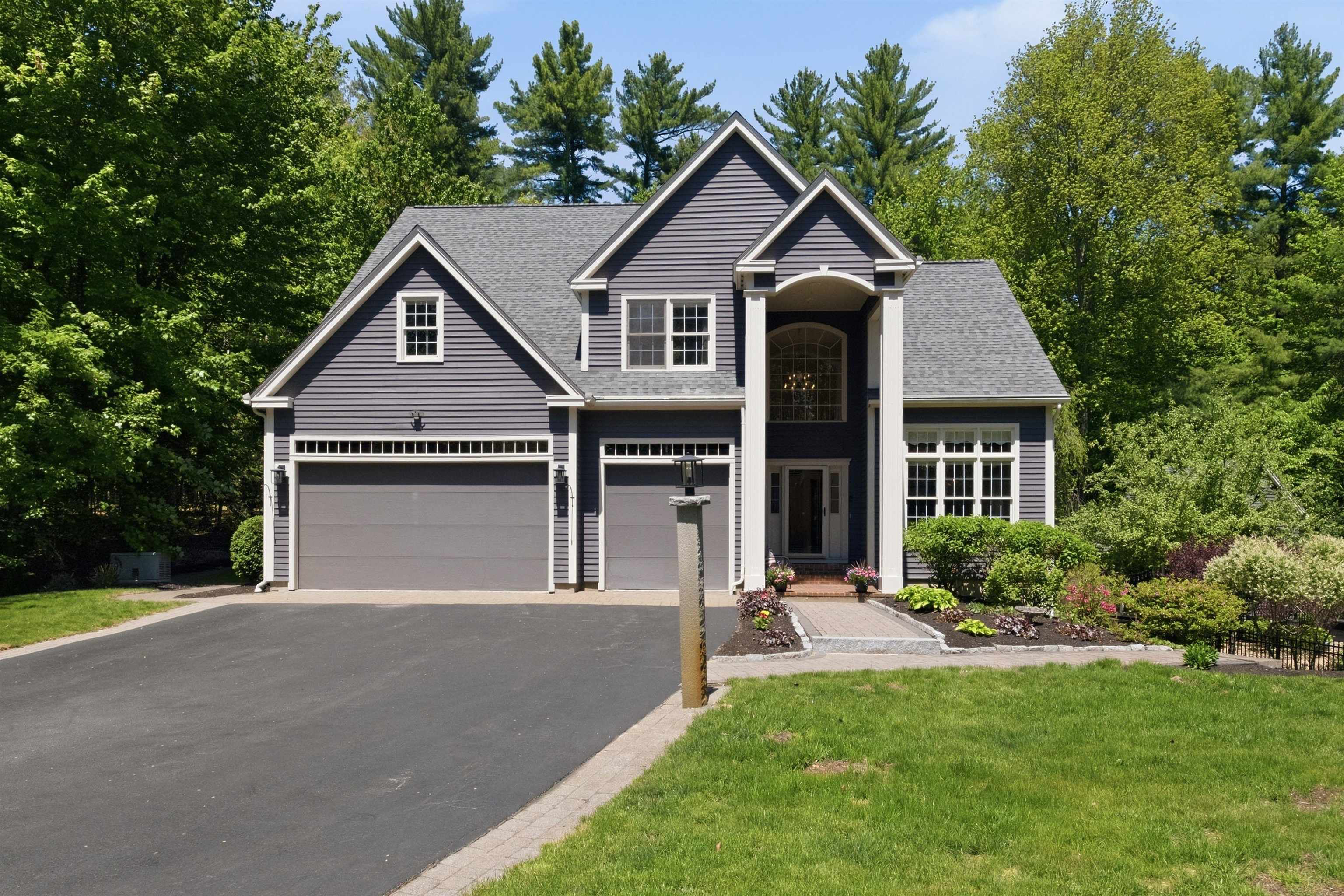 2 Whittier Dr, Bow, NH 03304