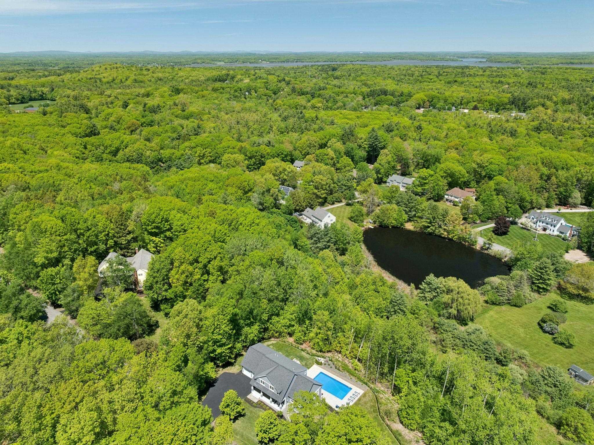 12 Long Hill Rd, Stratham, NH 03885