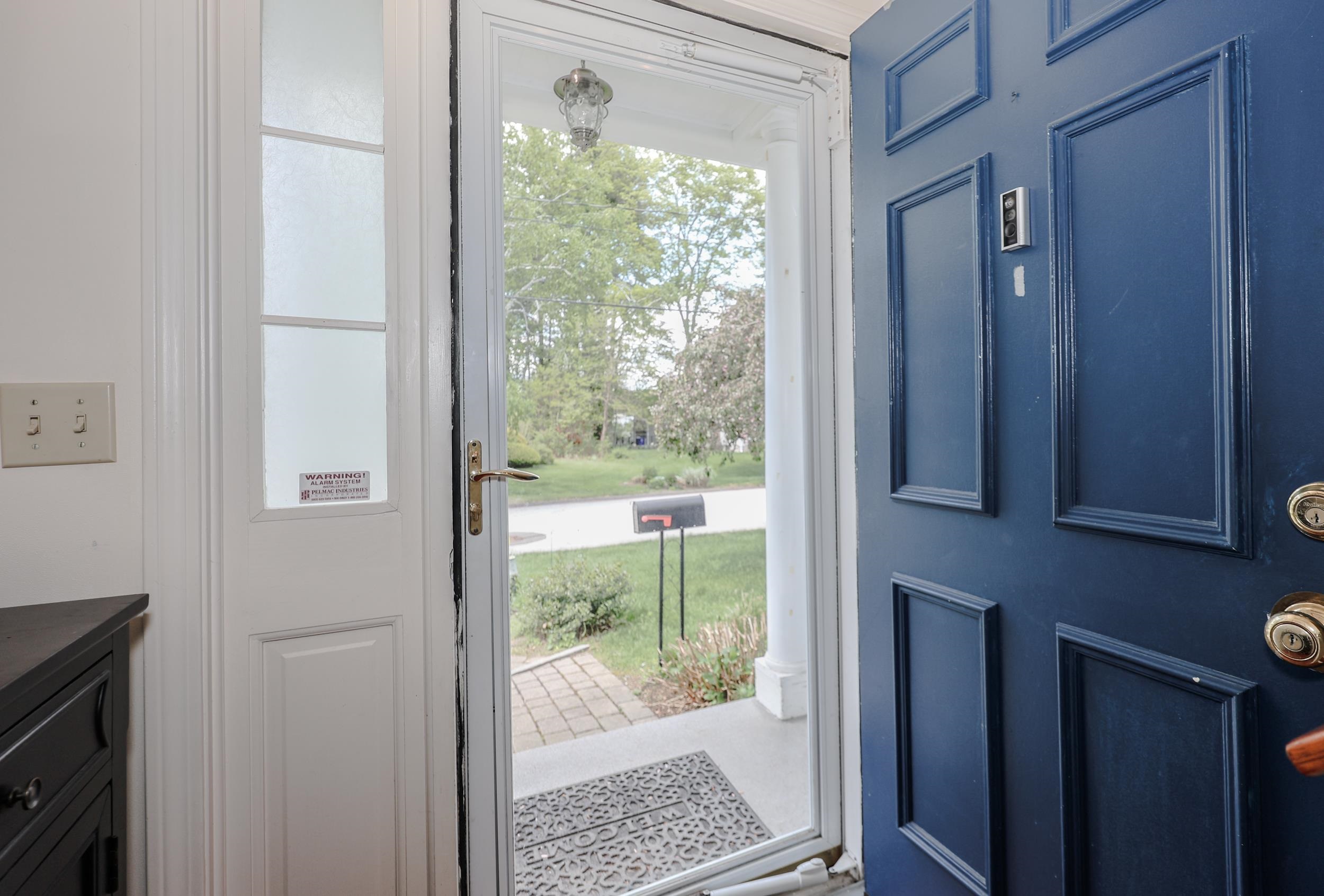 401 N Gate Rd, Manchester, NH 03104