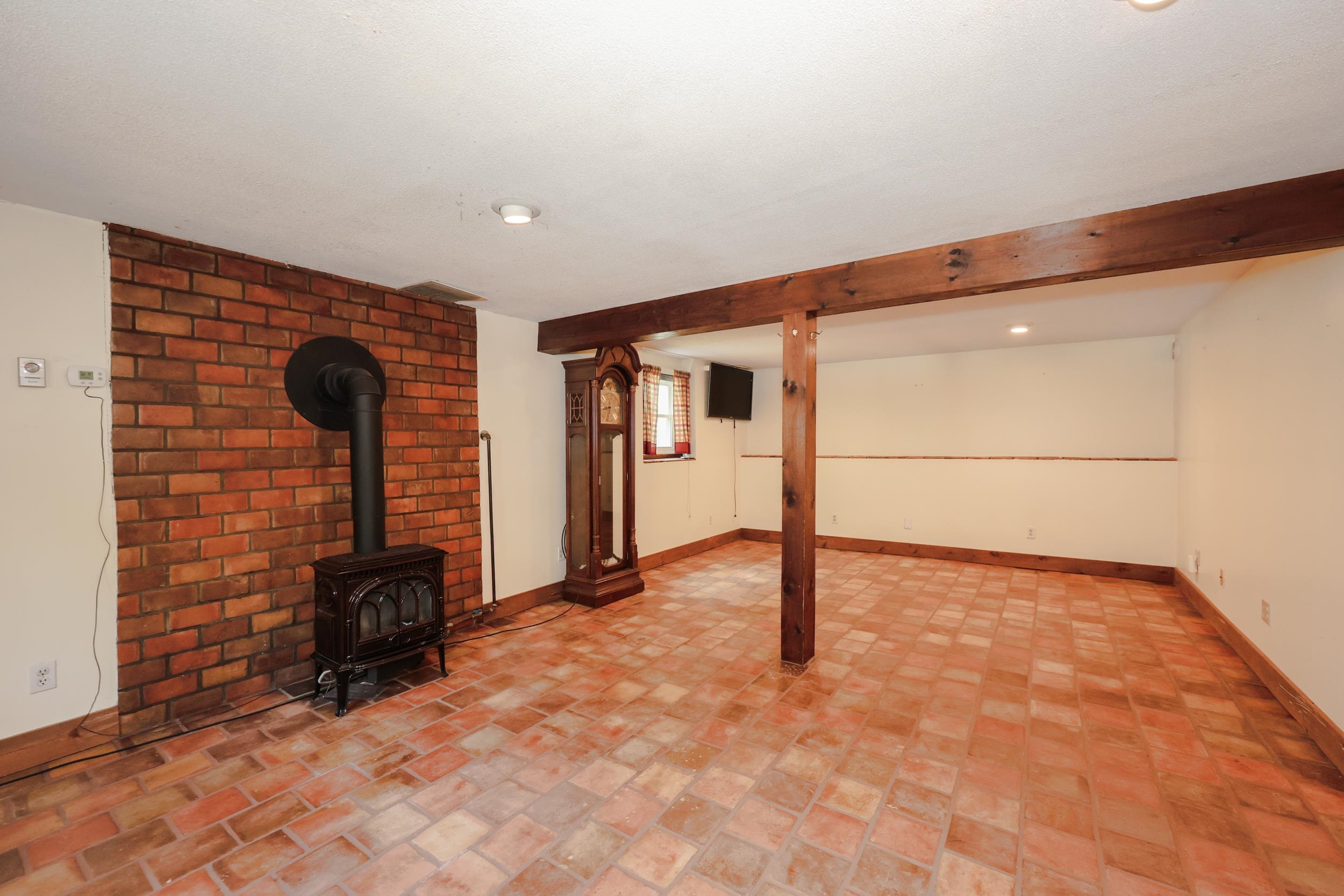 401 N Gate Rd, Manchester, NH 03104