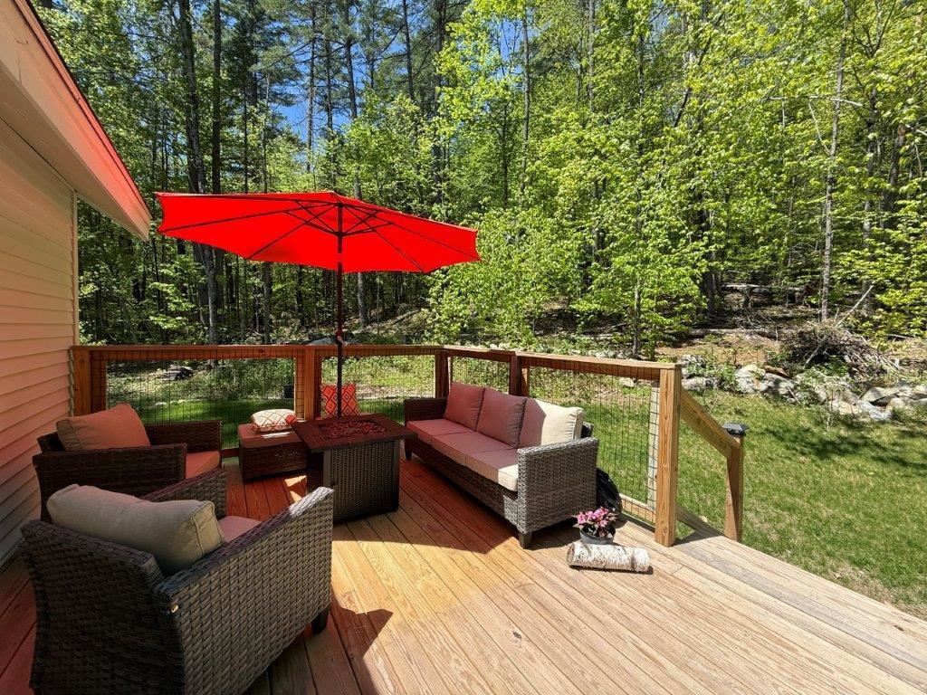 38 Northwood Estates Dr, Grafton, NH 03240