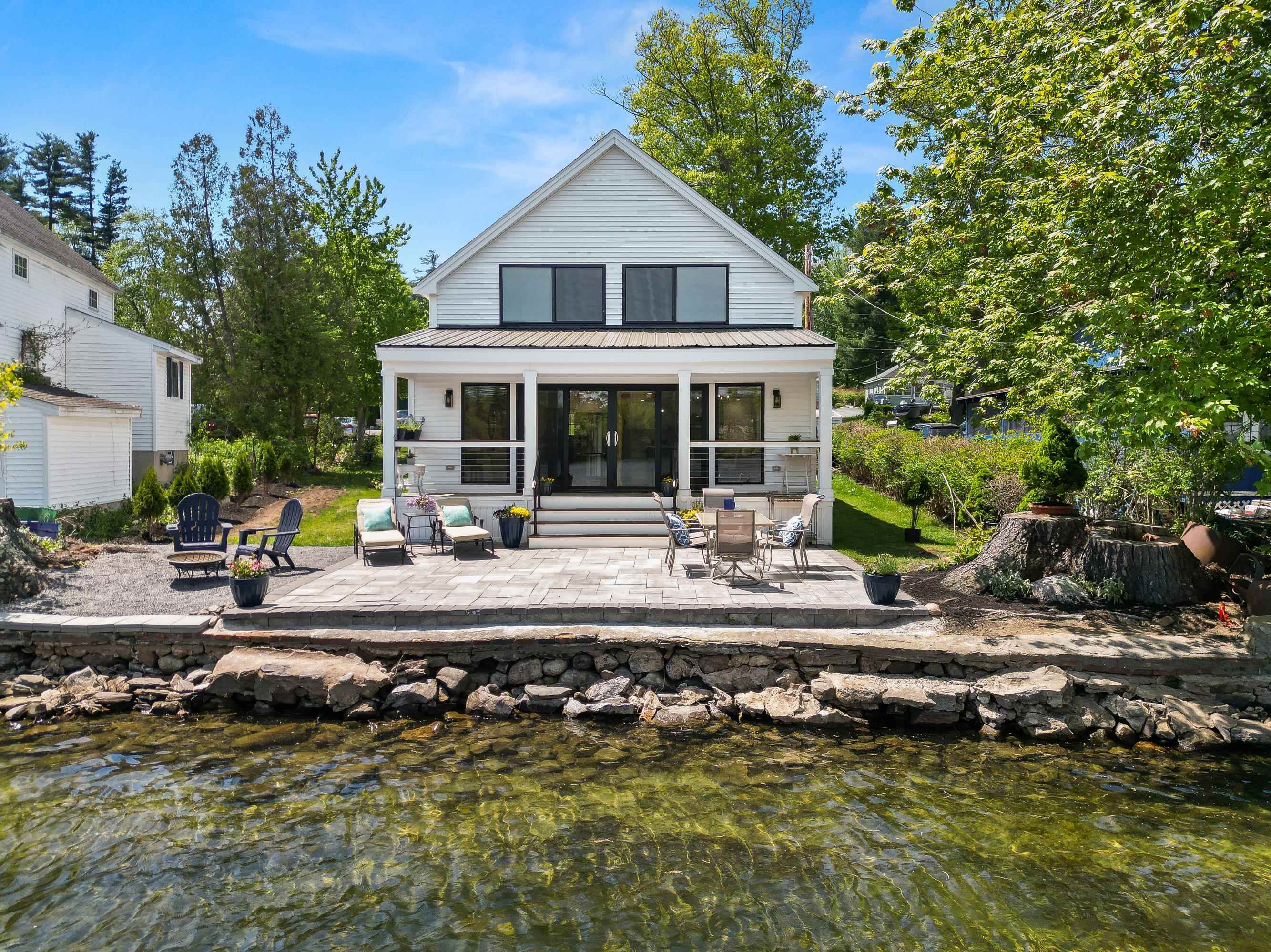 95 Lake Shore Rd, Salem, NH 03079