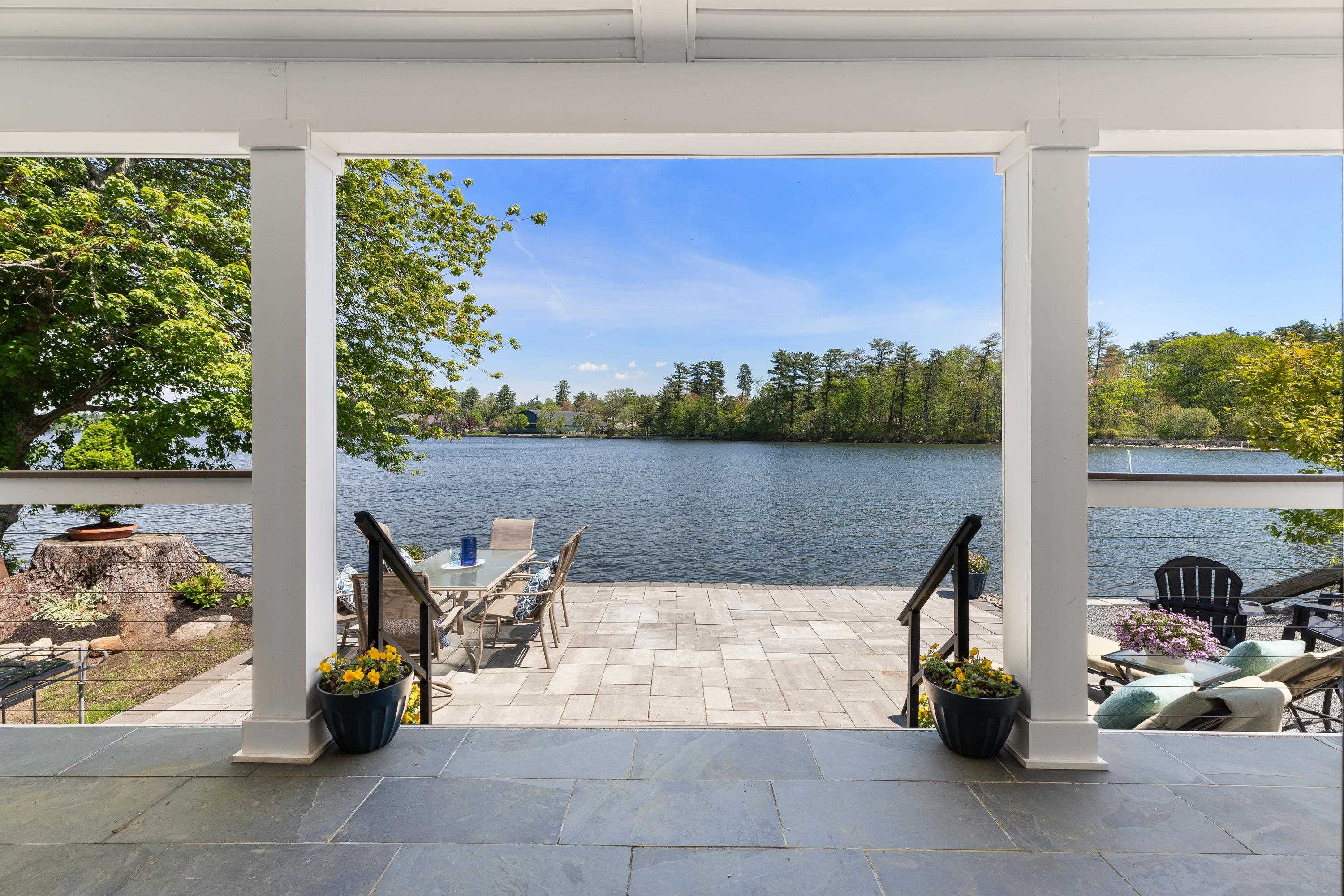 95 Lake Shore Rd, Salem, NH 03079
