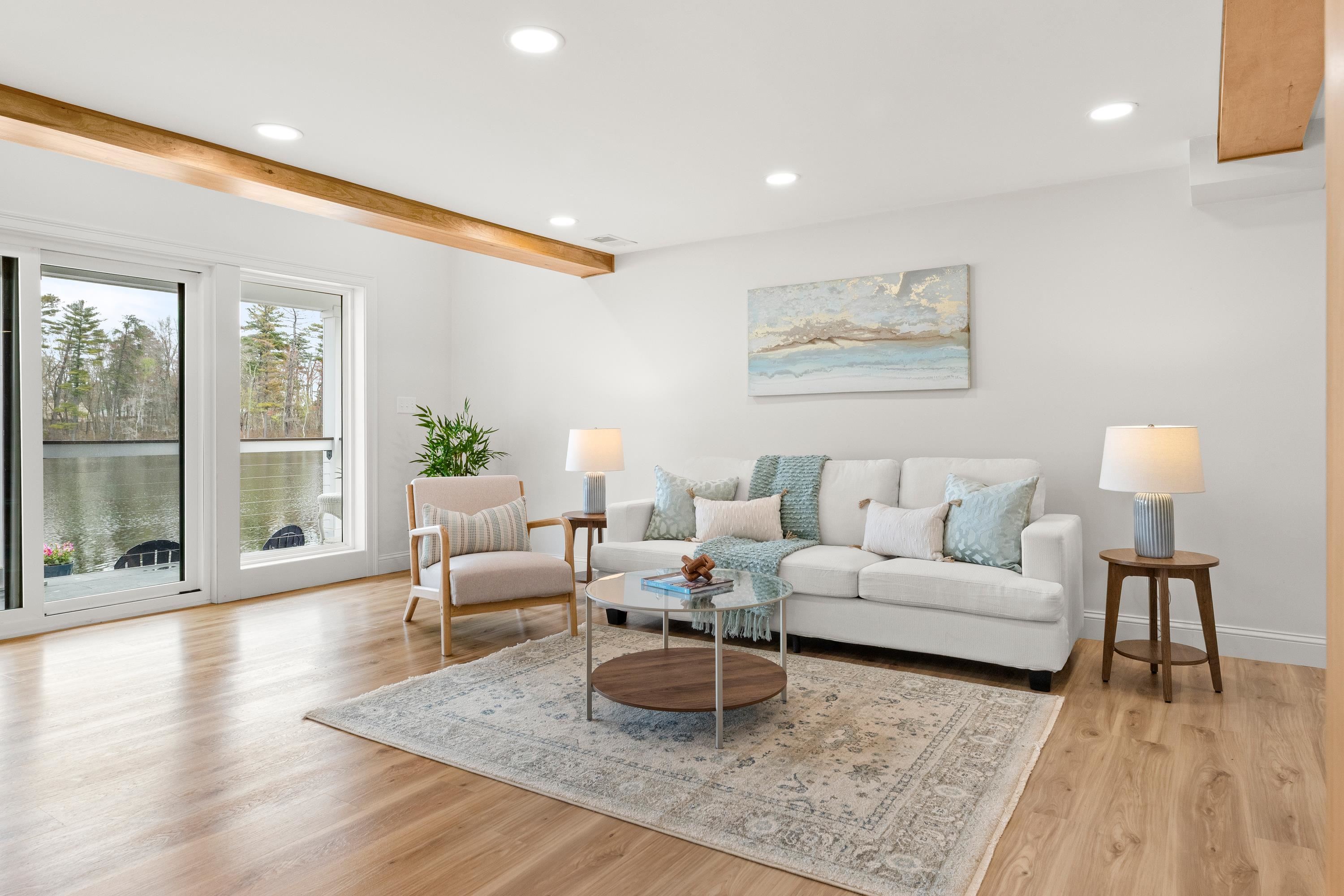 95 Lake Shore Rd, Salem, NH 03079