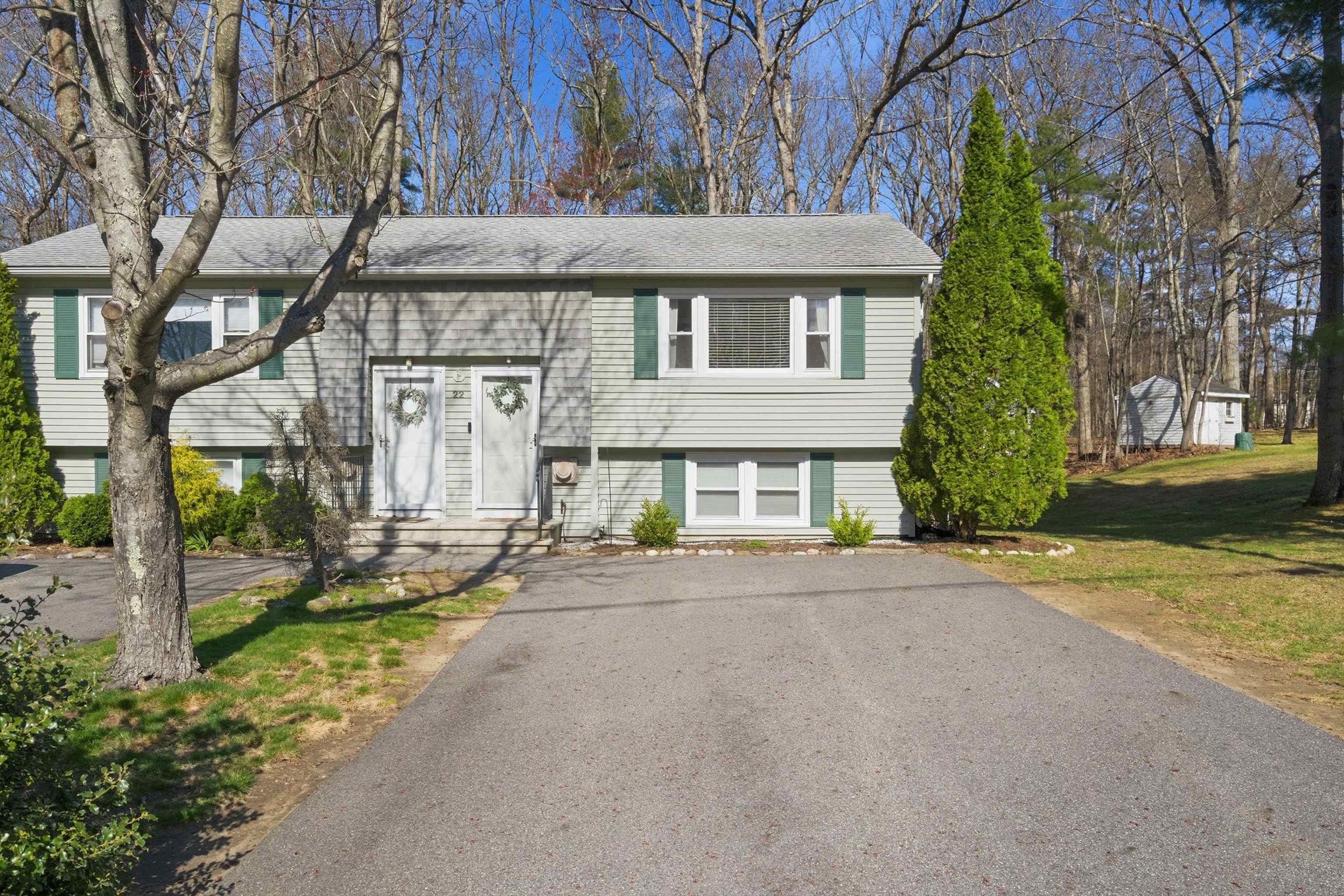 22 Derryfield Rd, Derry, NH 03038