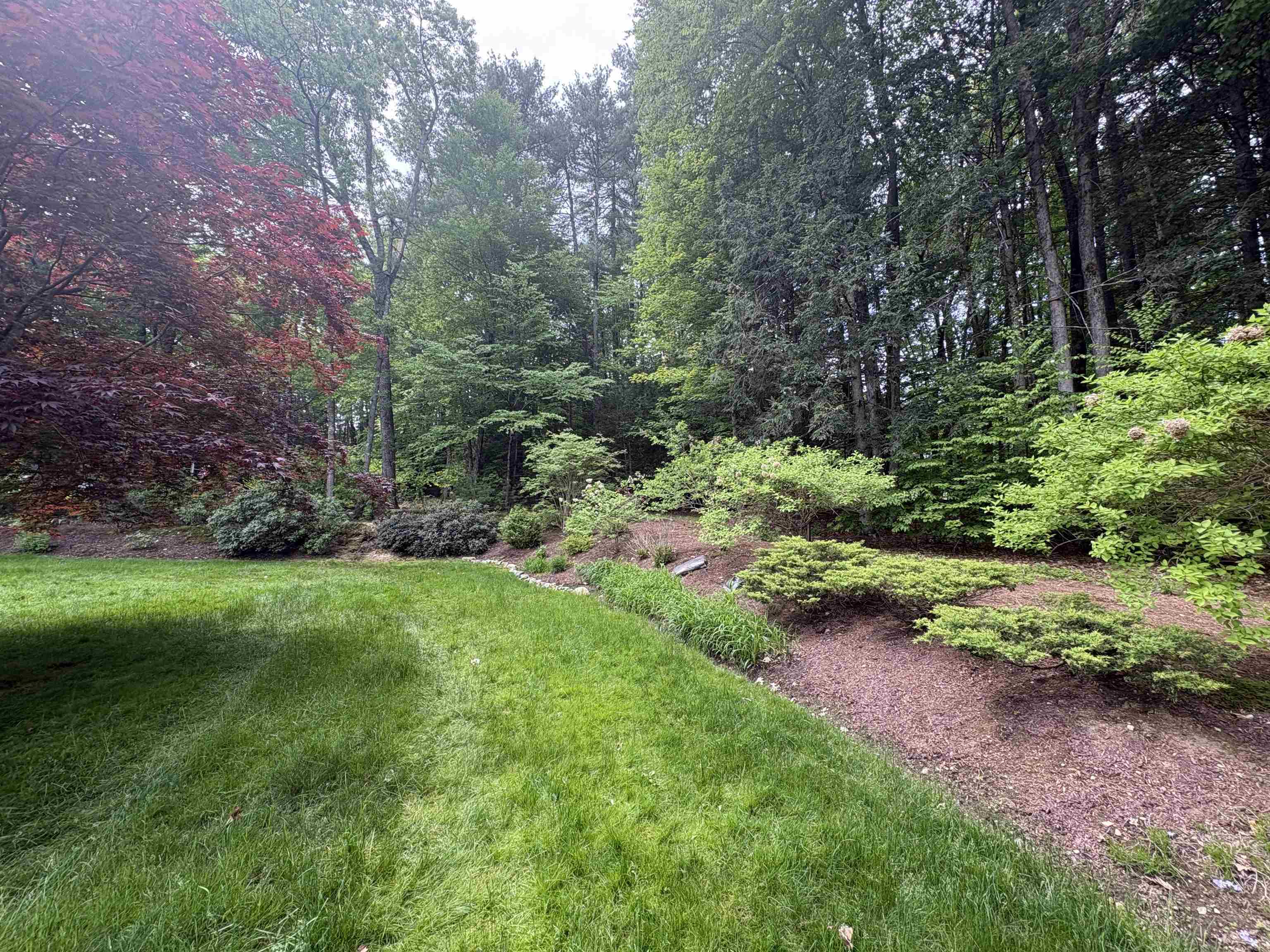 22 Deerwood Dr, Amherst, NH 03031