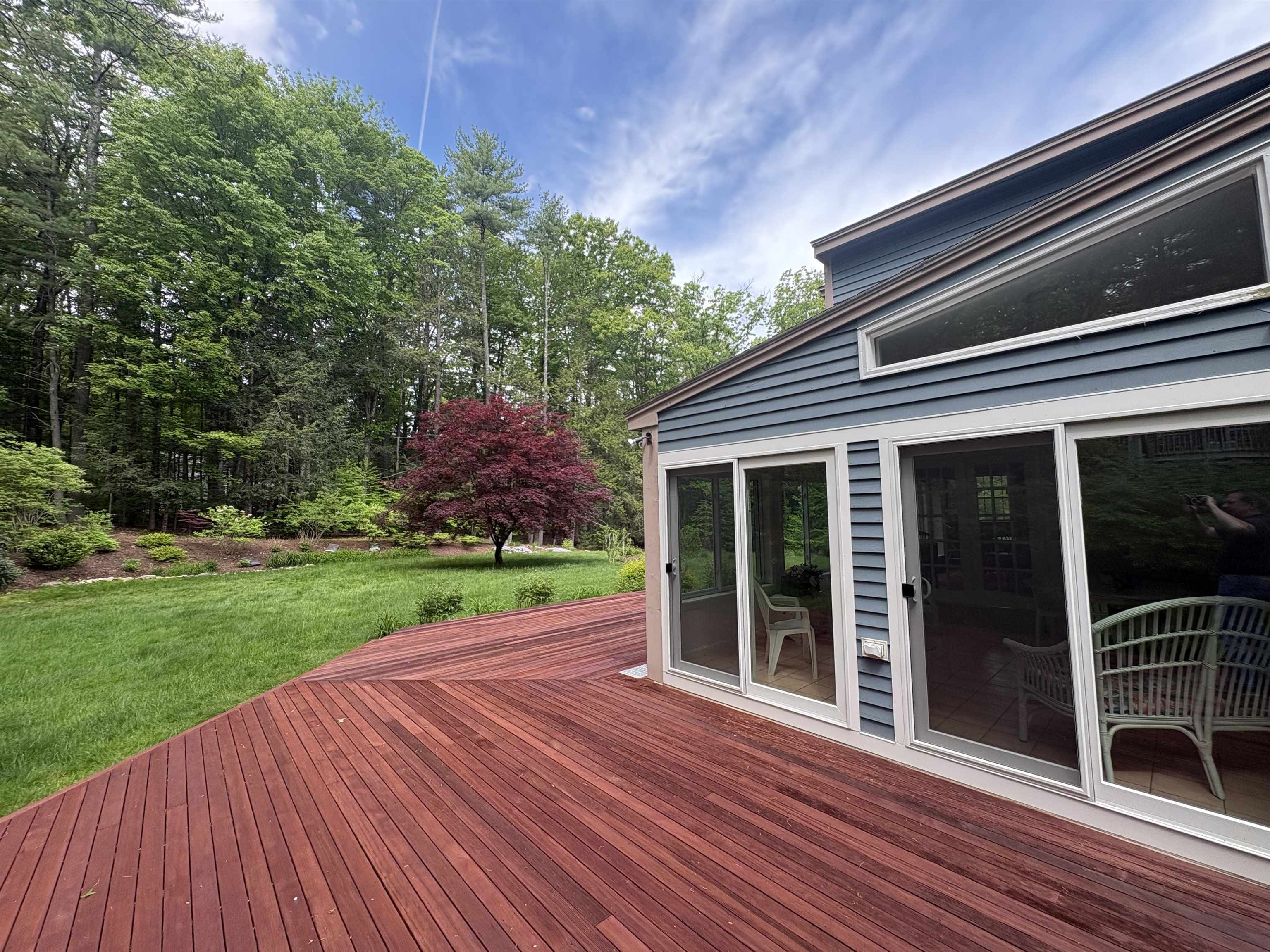 22 Deerwood Dr, Amherst, NH 03031