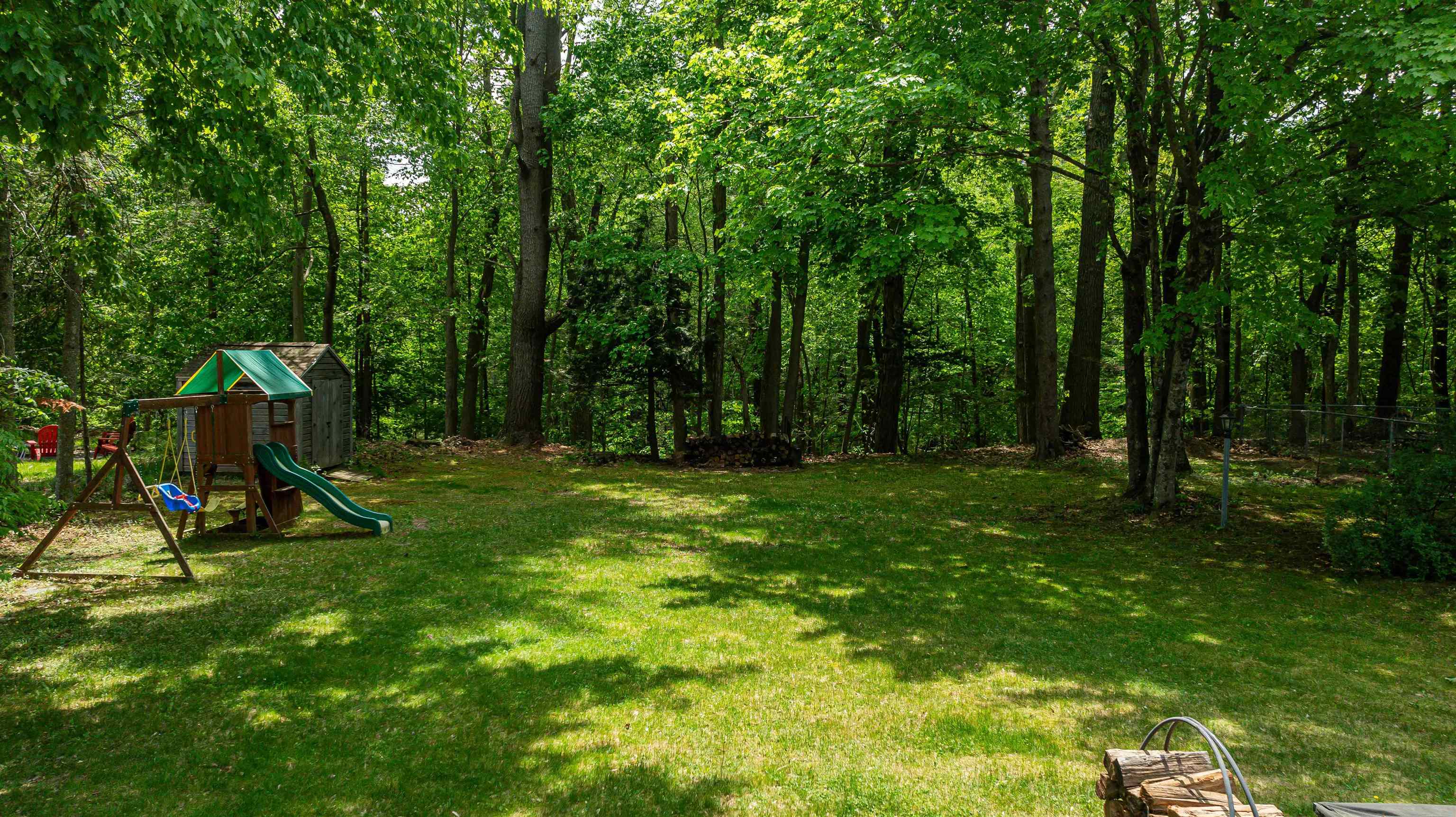 30 Broad St, Rochester, NH 03867