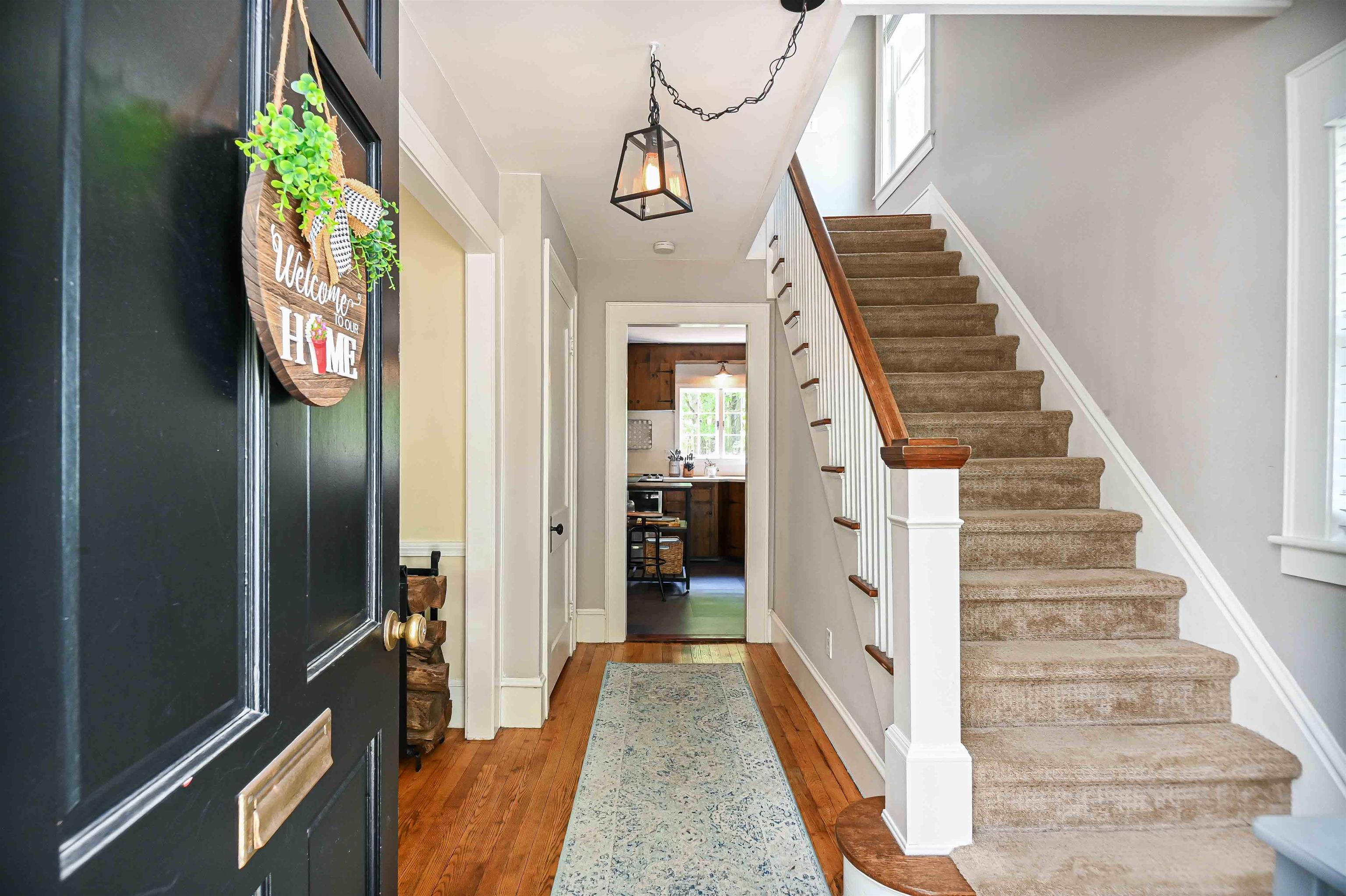30 Broad St, Rochester, NH 03867