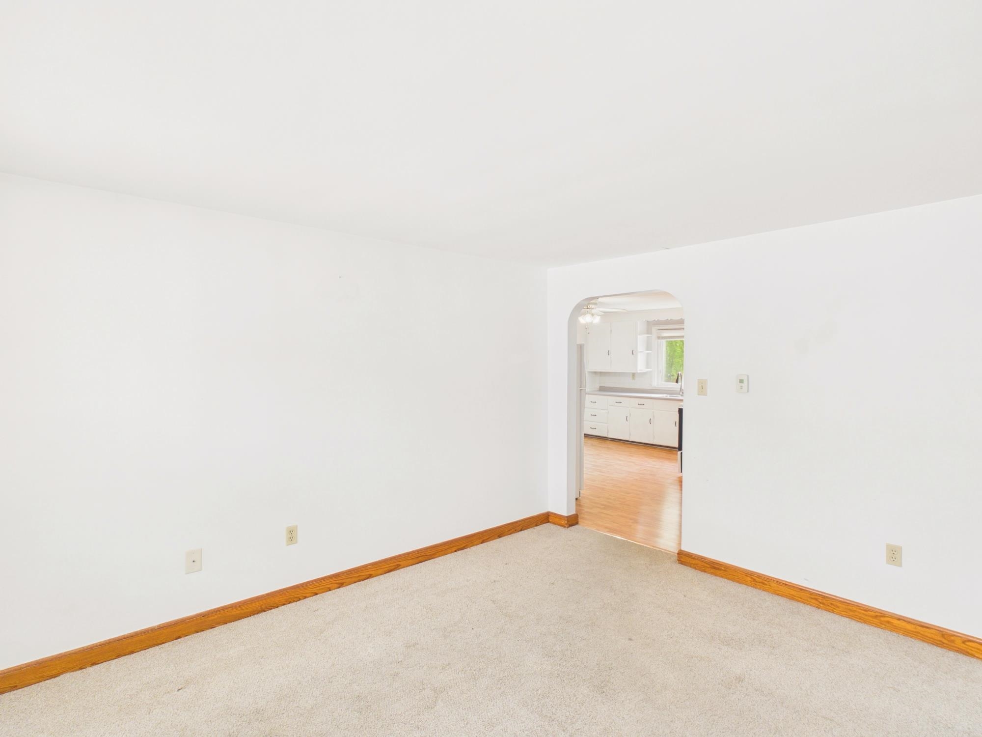 852 Clay St, Manchester, NH 03103