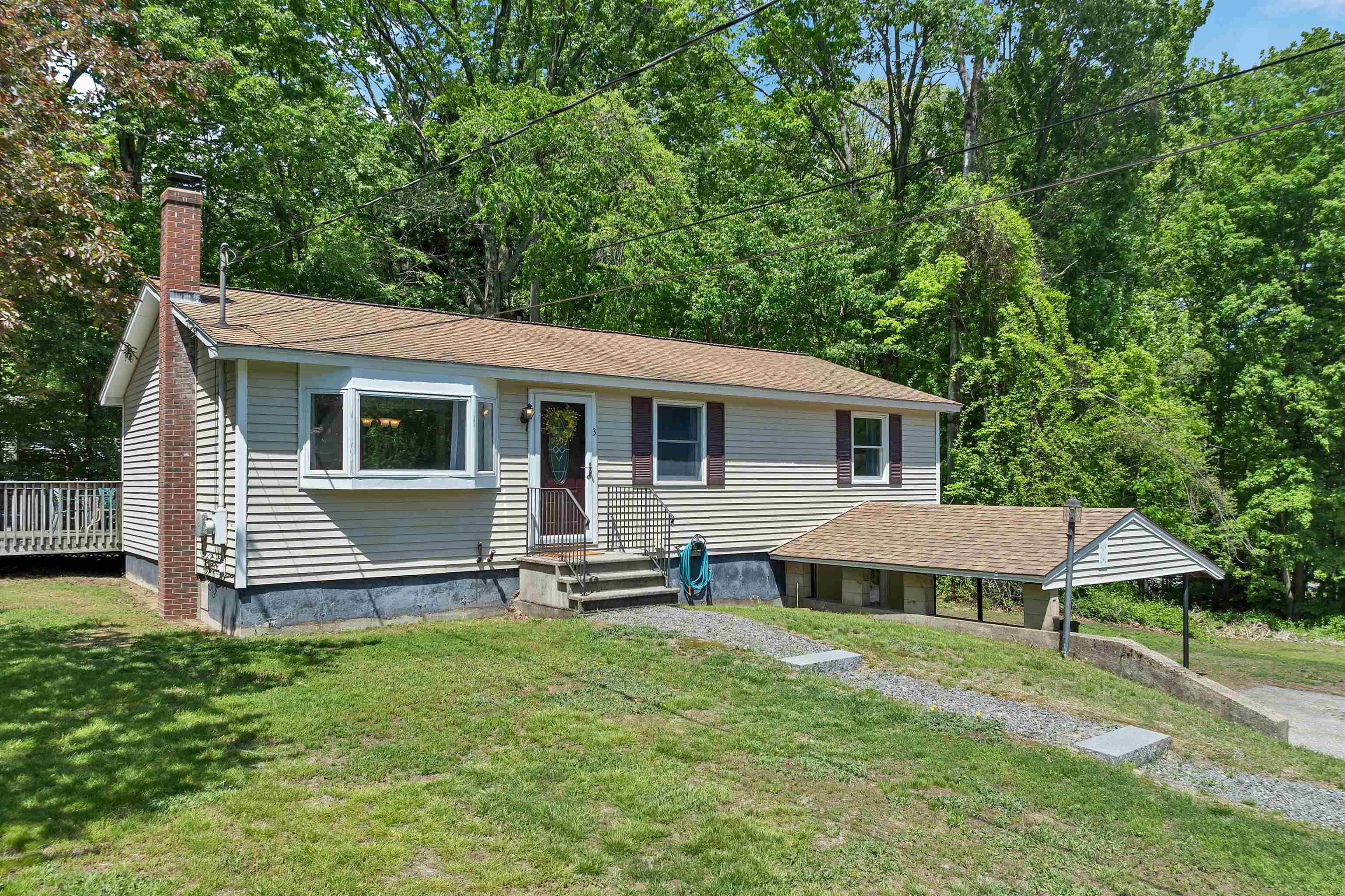 3 Forest Ln, Boscawen, NH 03303