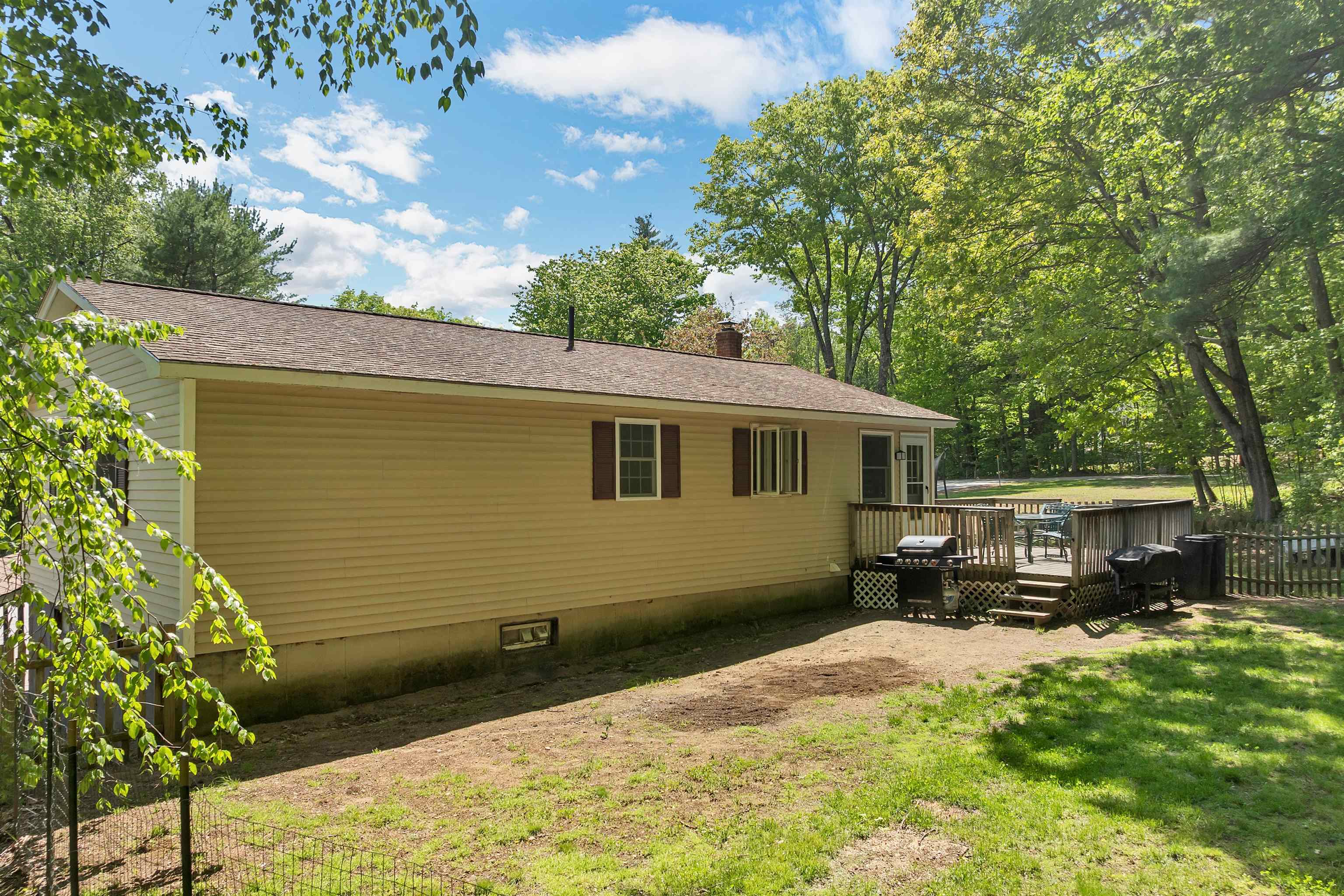 3 Forest Ln, Boscawen, NH 03303