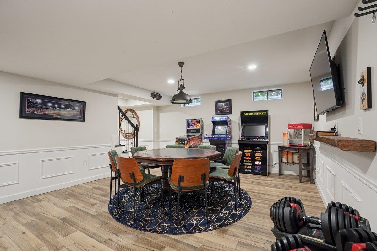 5 Spring Hill Rd, Bedford, NH 03110