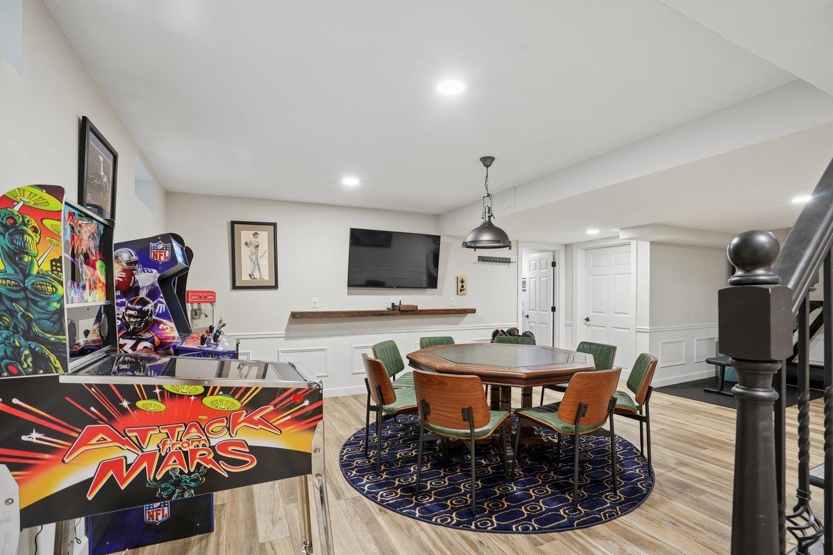 5 Spring Hill Rd, Bedford, NH 03110