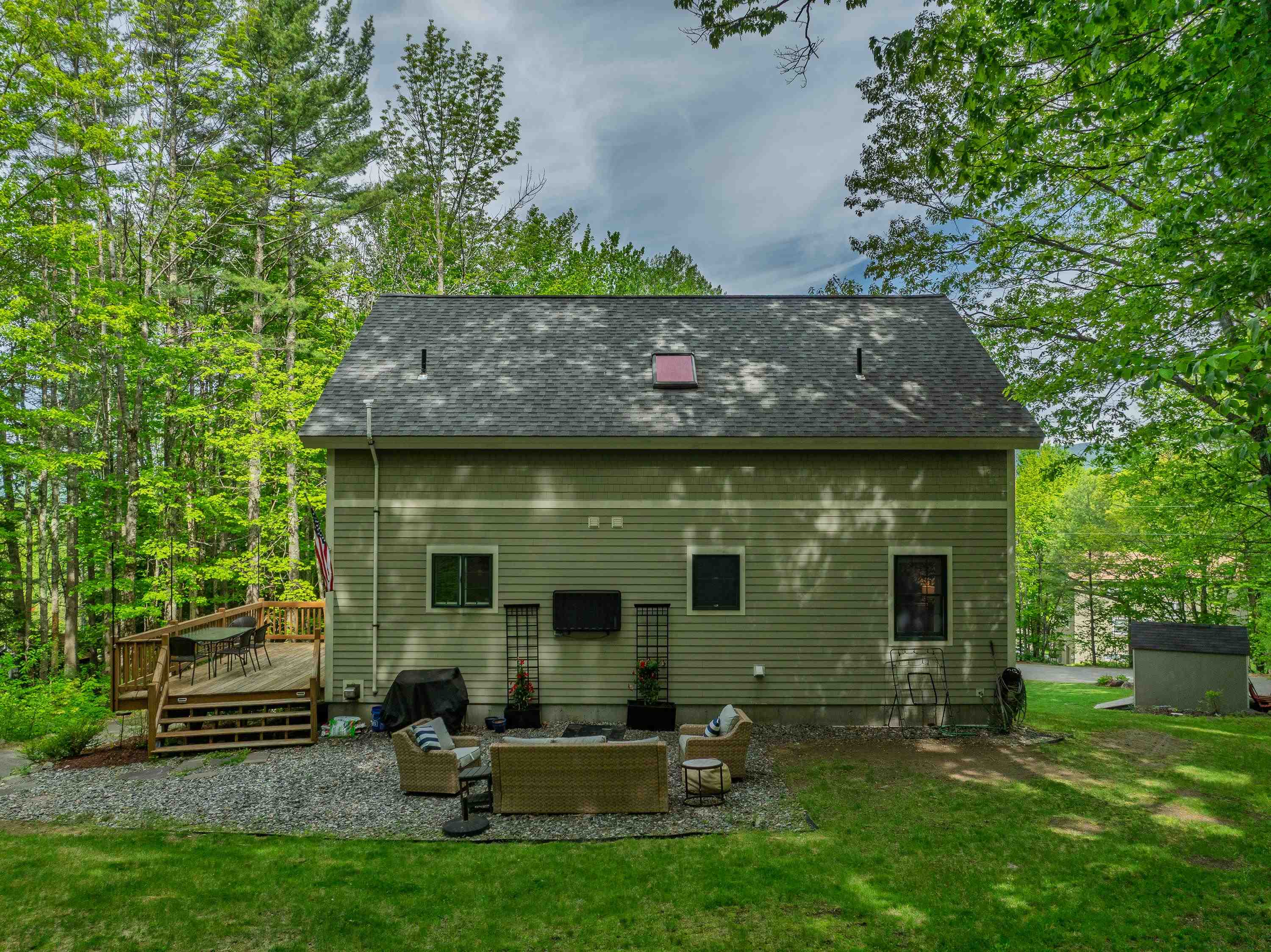 48 Meadow Ln, Campton, NH 03223
