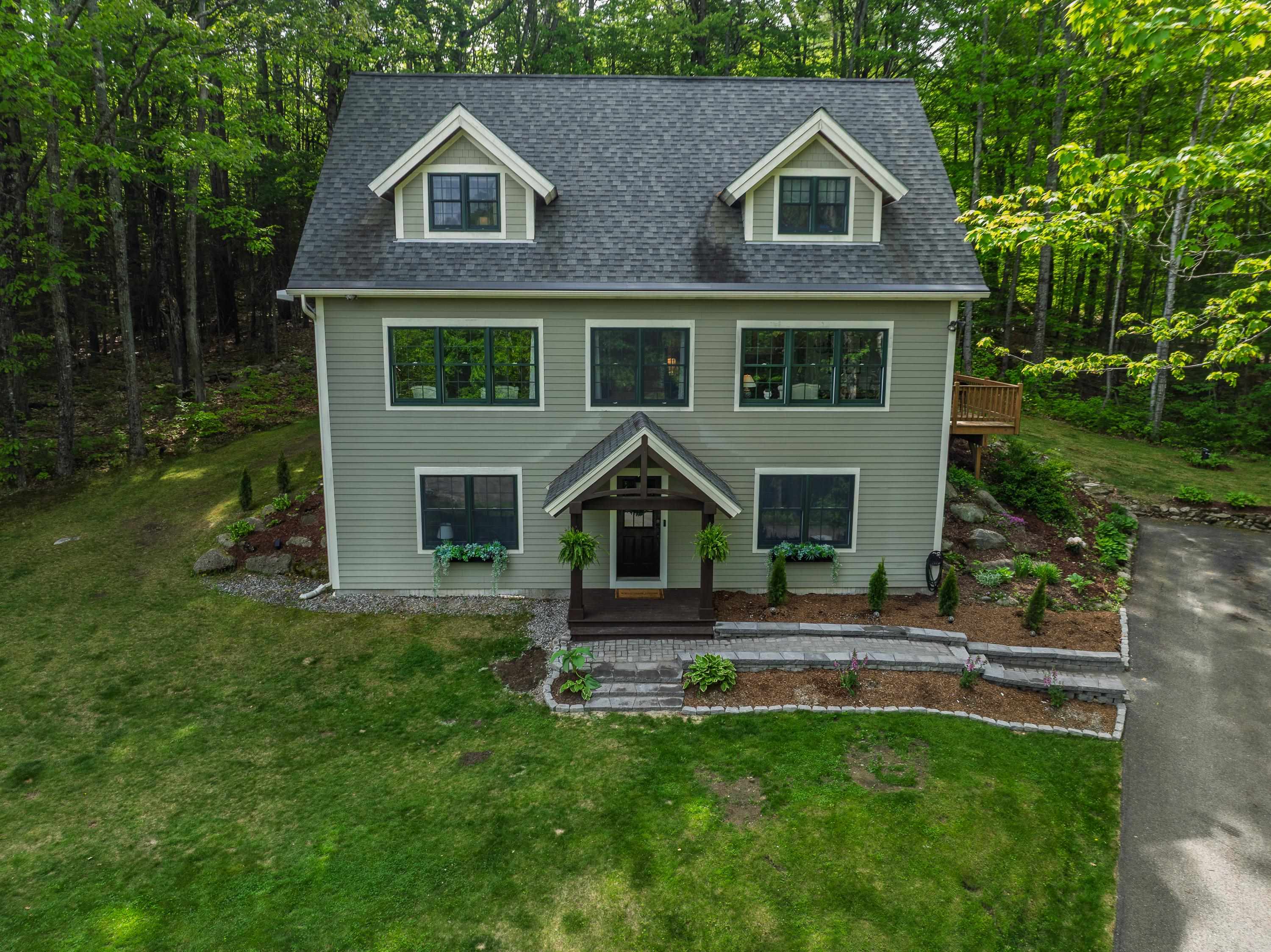 48 Meadow Ln, Campton, NH 03223