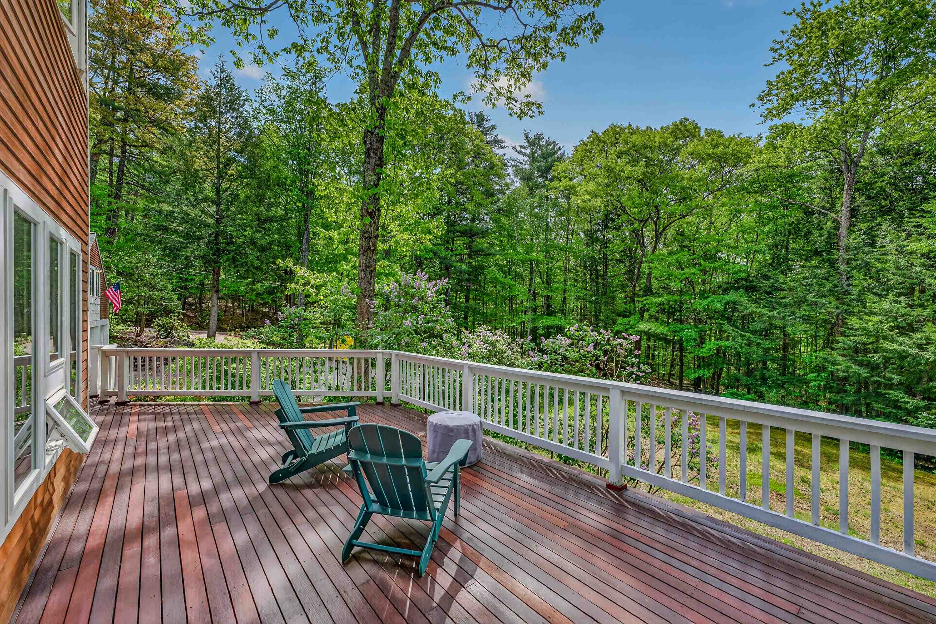 34 Sunrise Cir, Plymouth, NH 03264