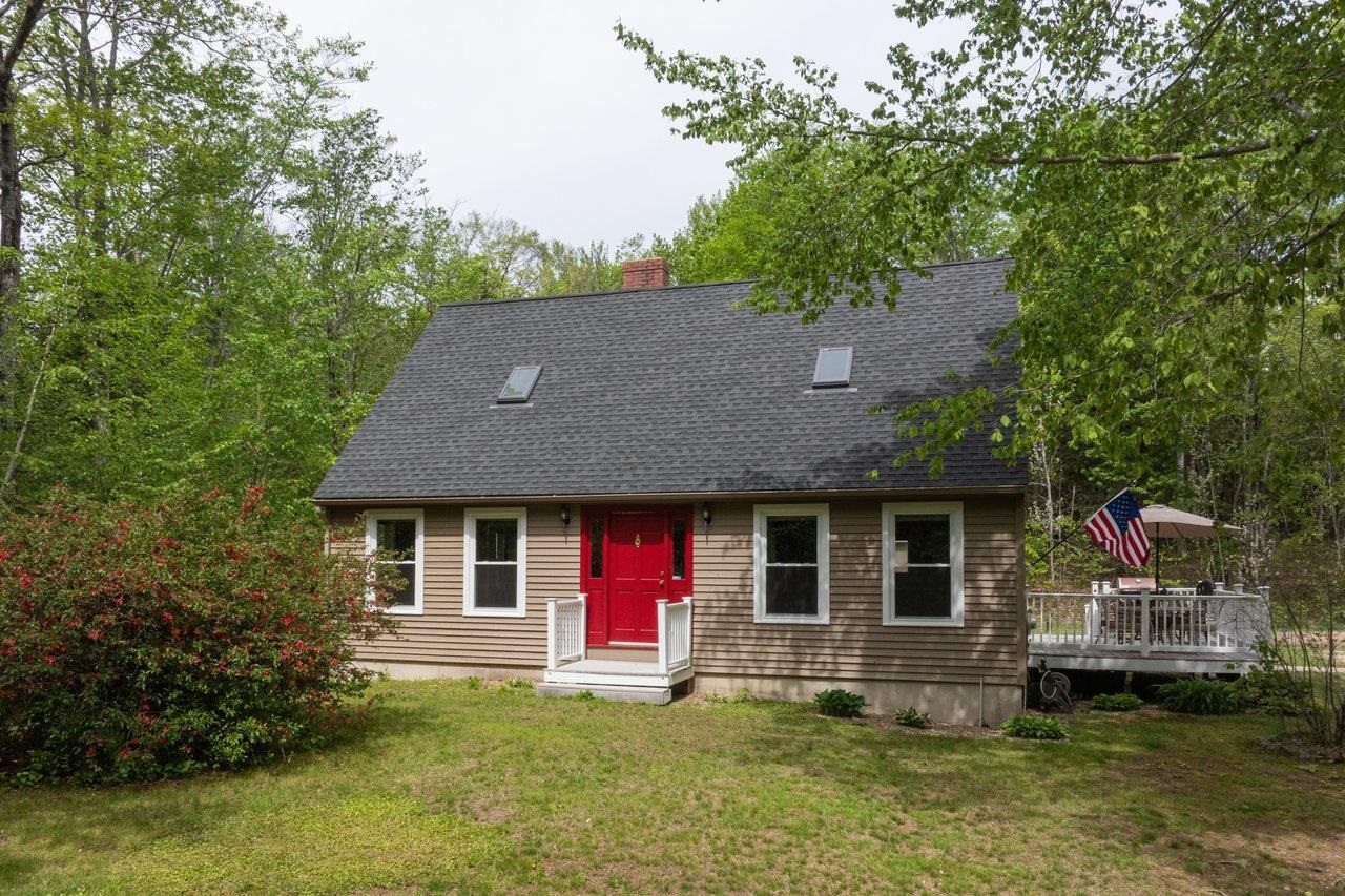 217 Reservoir Rd, Farmington, NH 03835