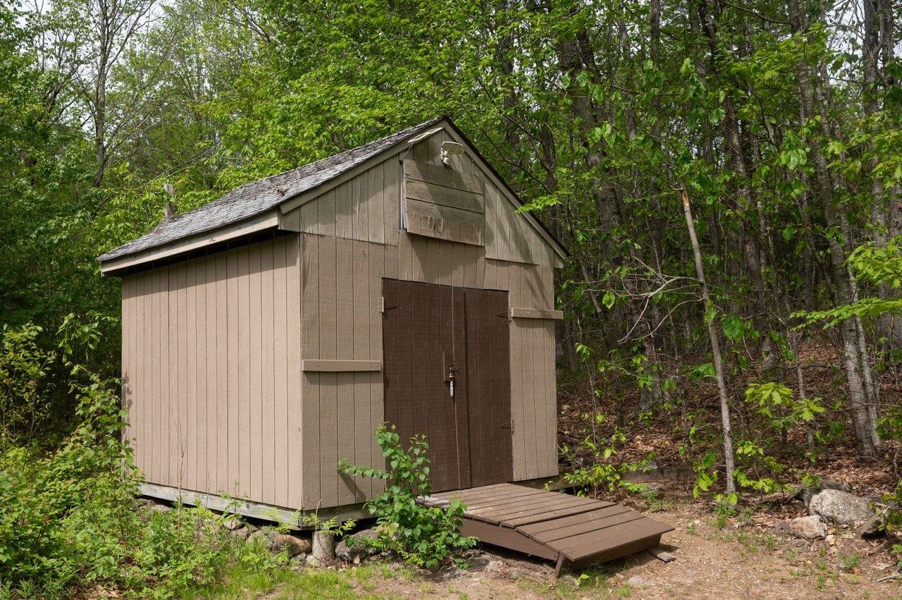 217 Reservoir Rd, Farmington, NH 03835