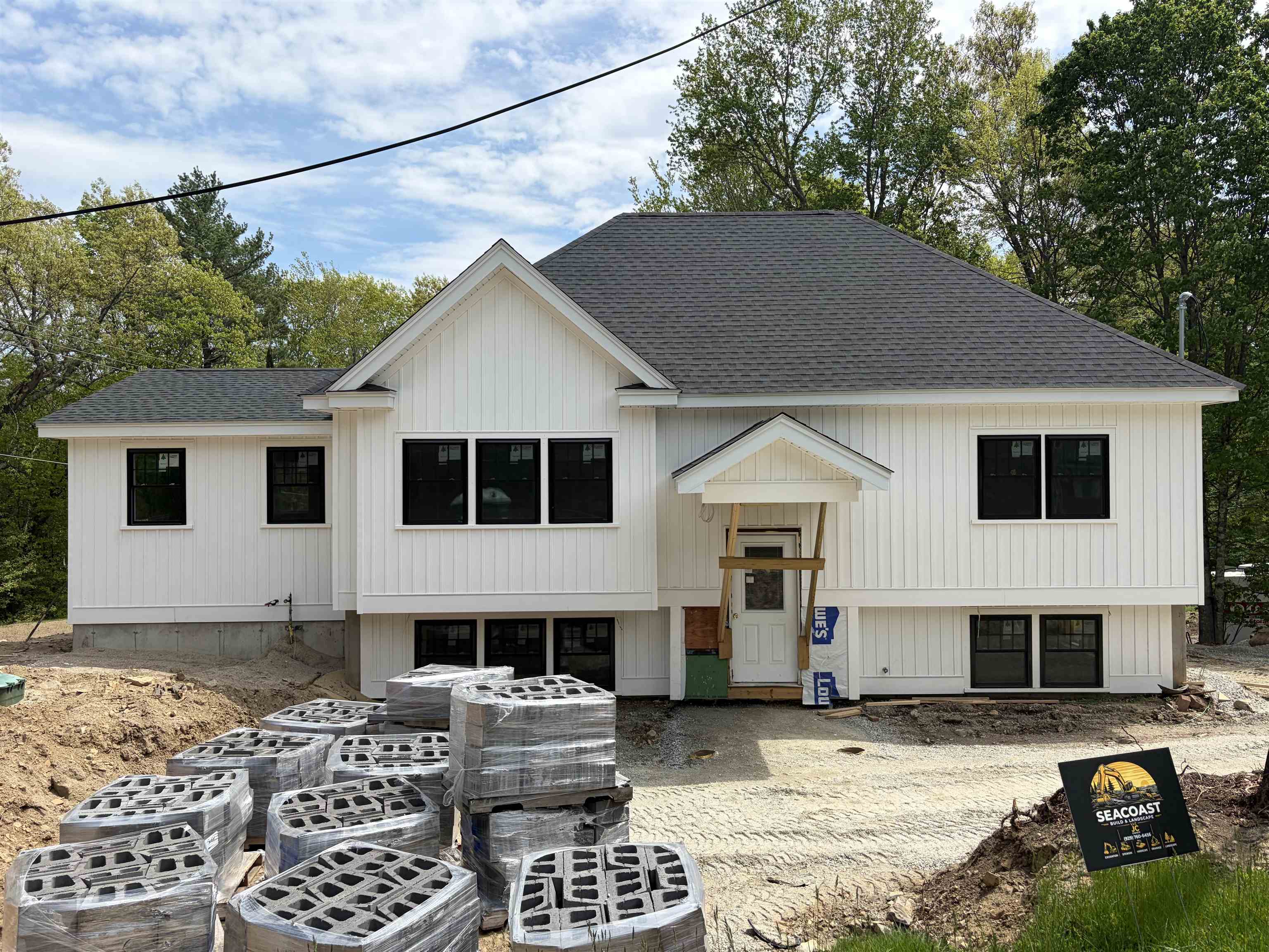 5 Birch Dr, Newmarket, NH 03857