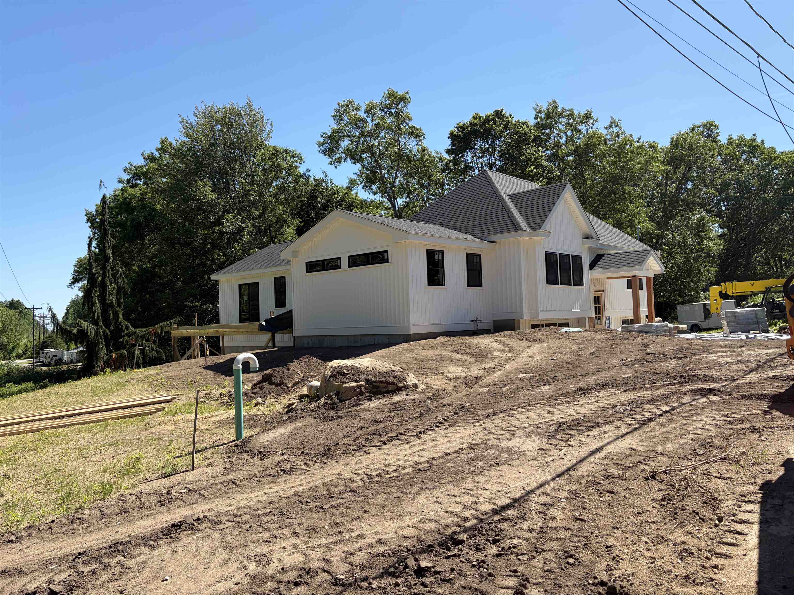 5 Birch Dr, Newmarket, NH 03857