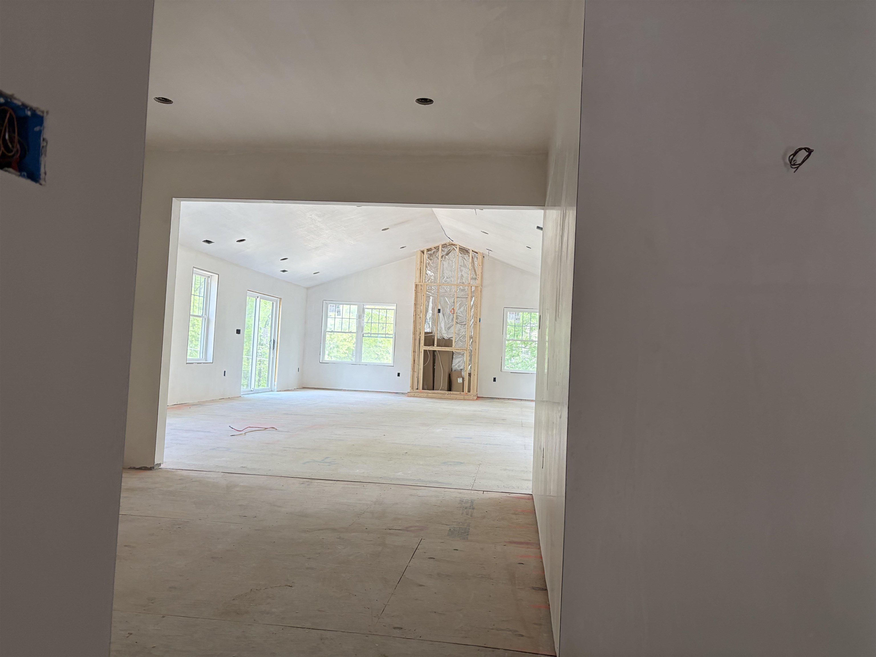 5 Birch Dr, Newmarket, NH 03857