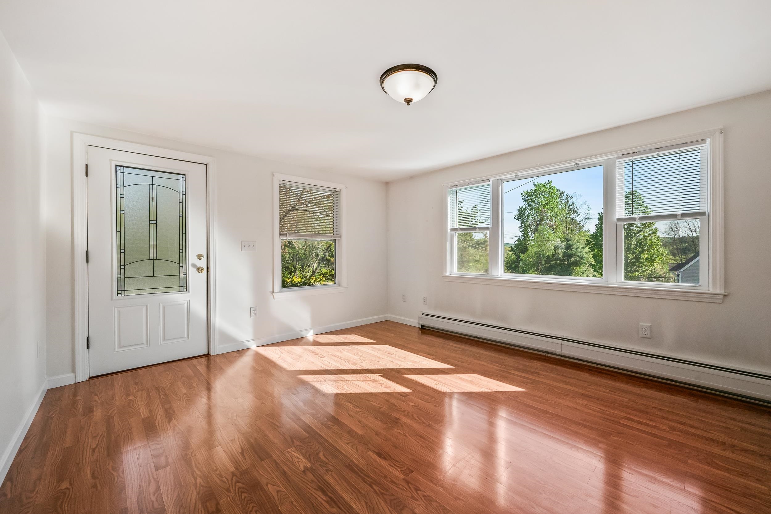 101 Manns Hill Rd, Littleton, NH 03561