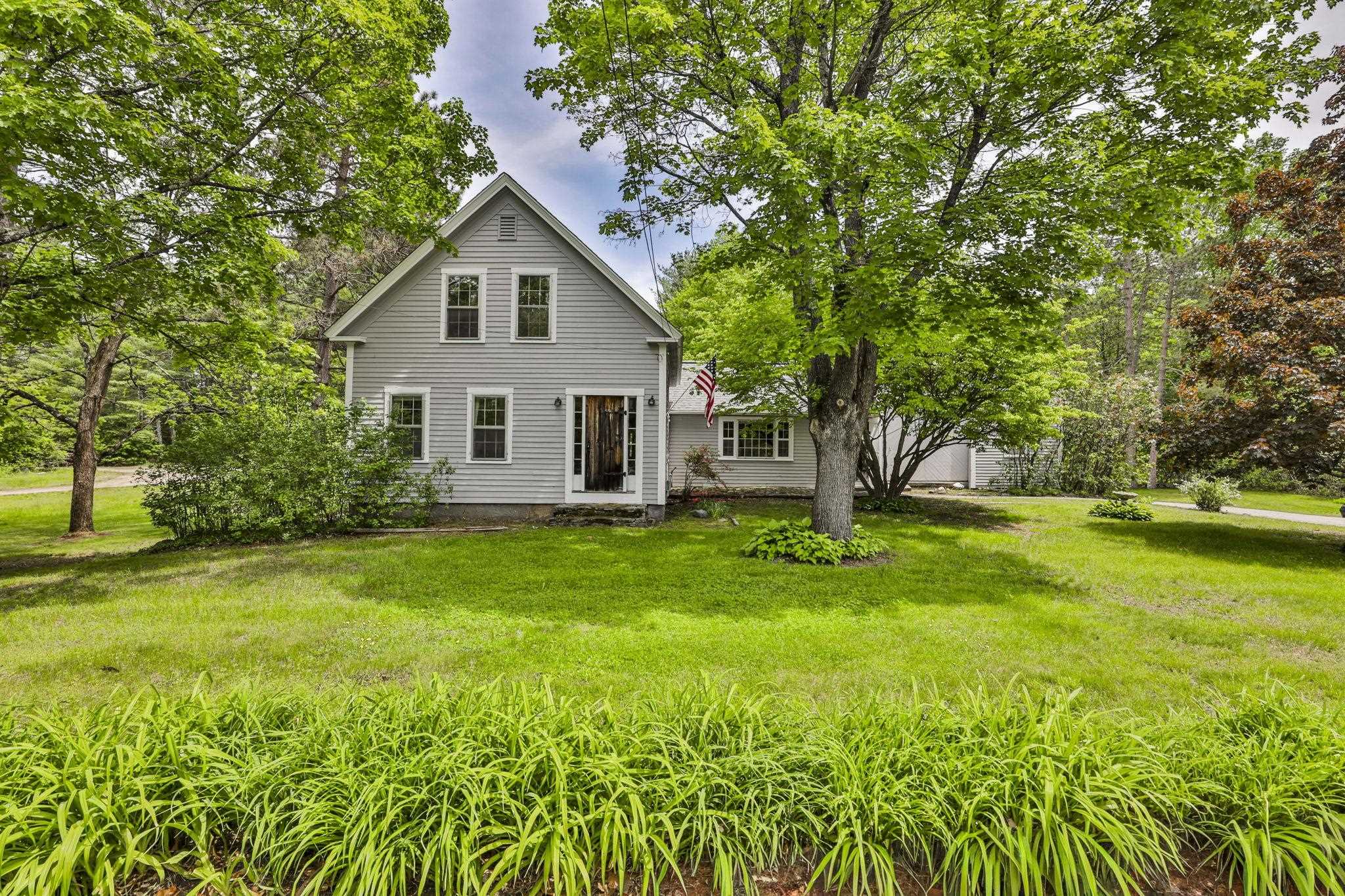 42 Main St, Brookline, NH 03033