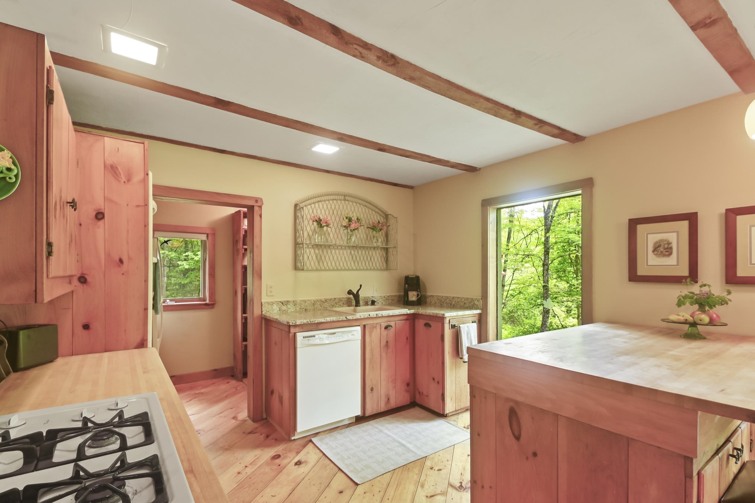 117 Barrett Hill Rd, Wilton, NH 03086