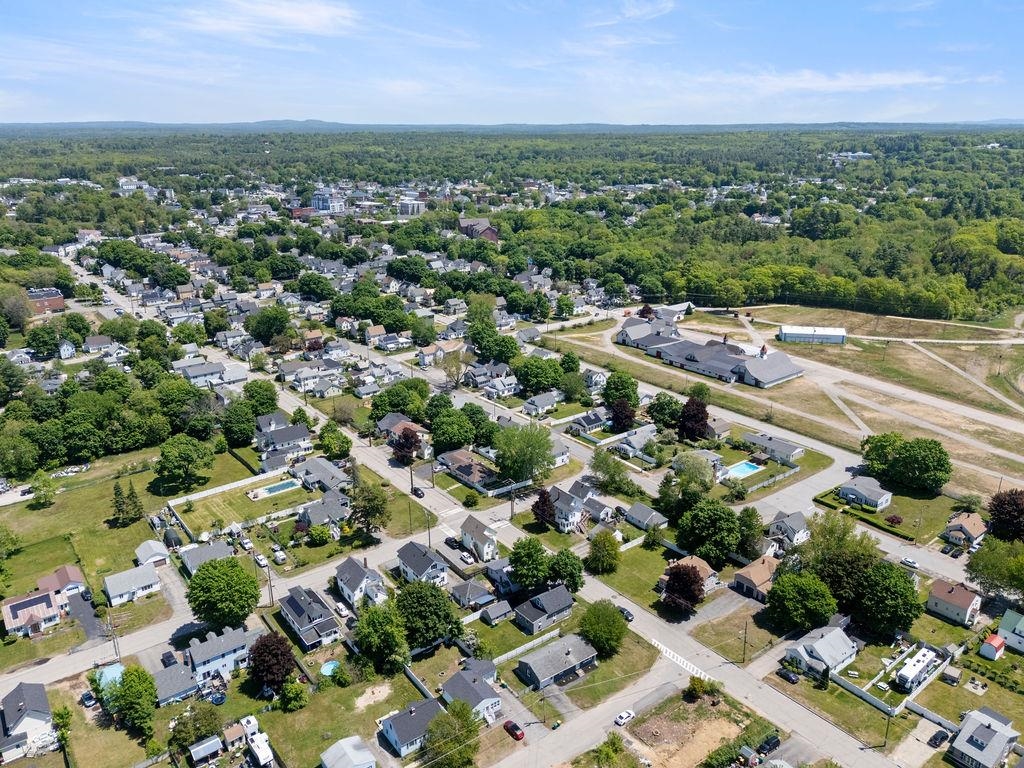 18 Harvard St, Rochester, NH 03867