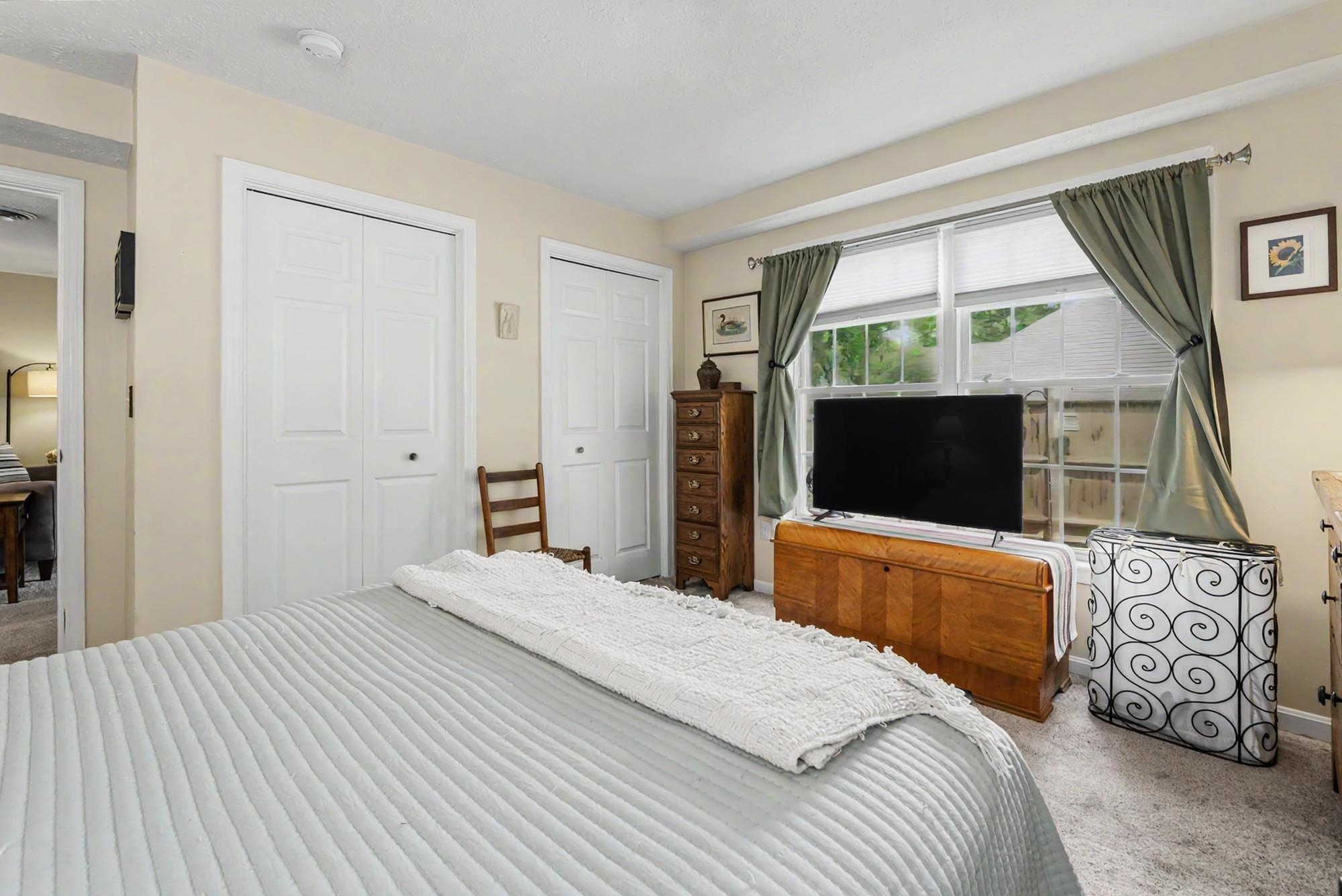 66 Harbor Ave, Nashua, NH 03060