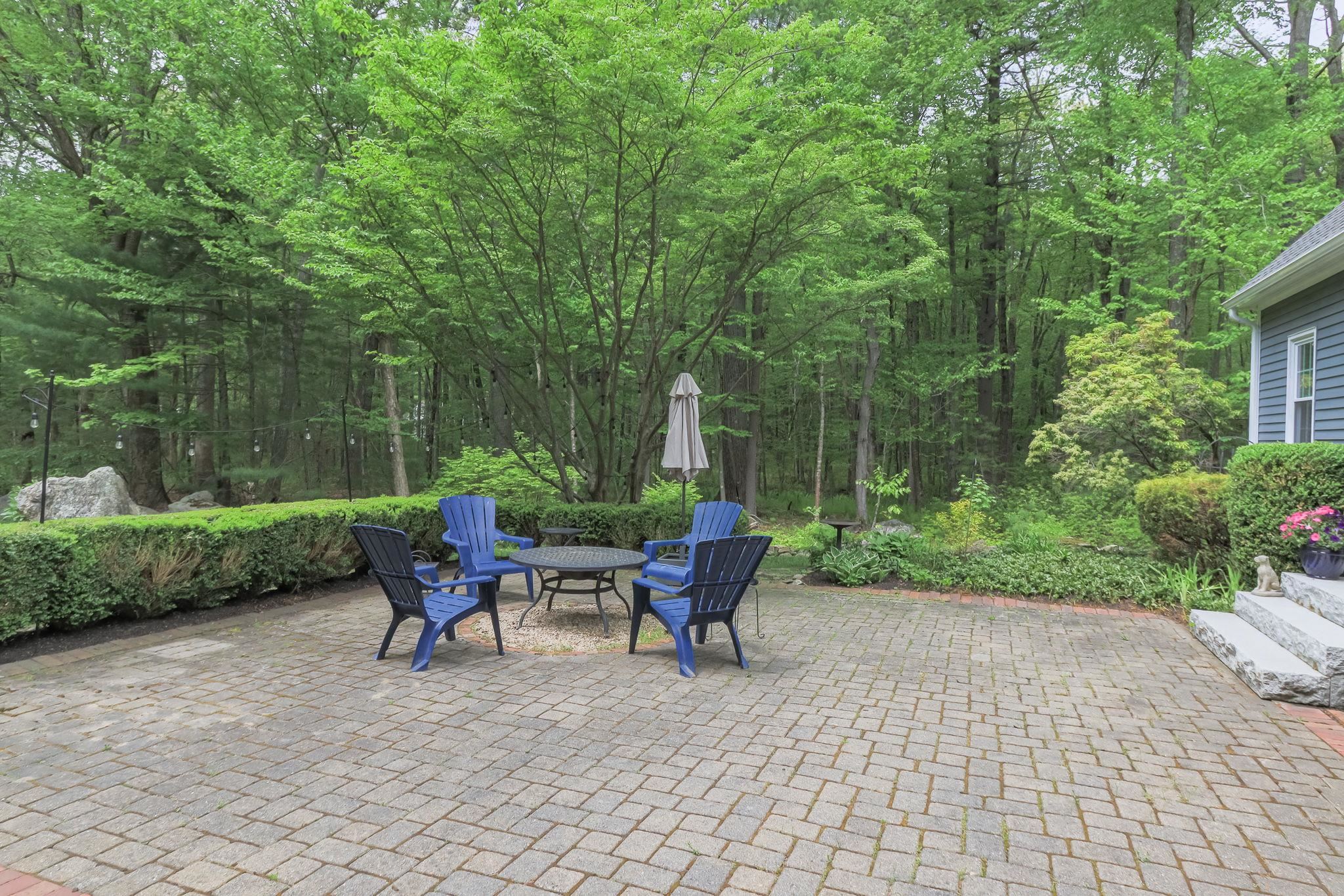 29 Barbour Rd, Hampton, NH 03842