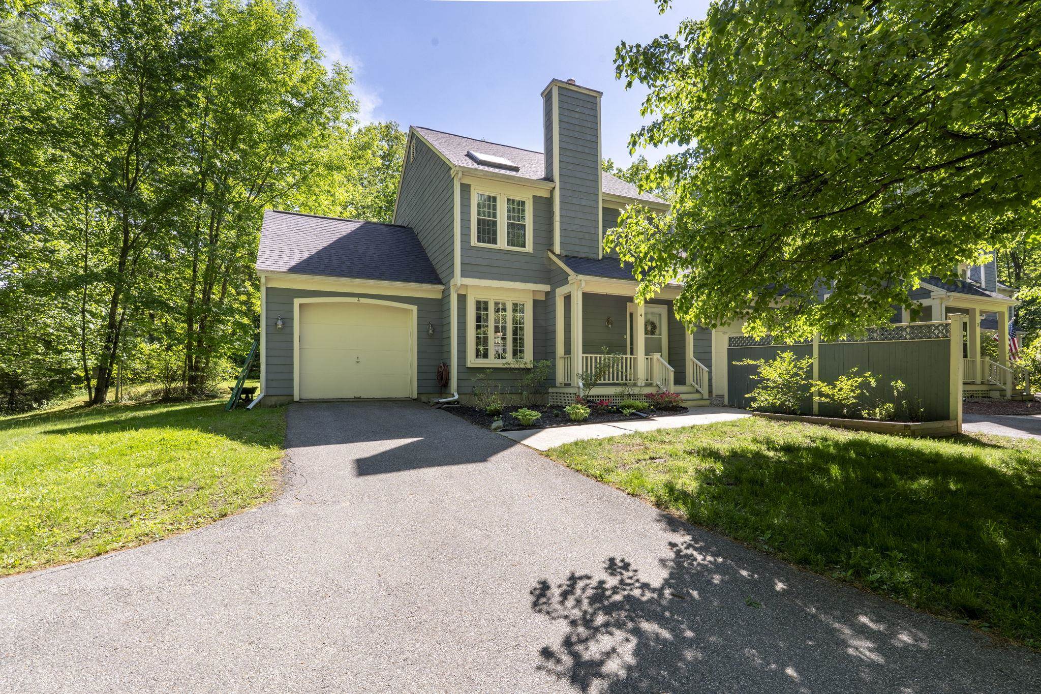 54 N Lowell Rd, Windham, NH 03087