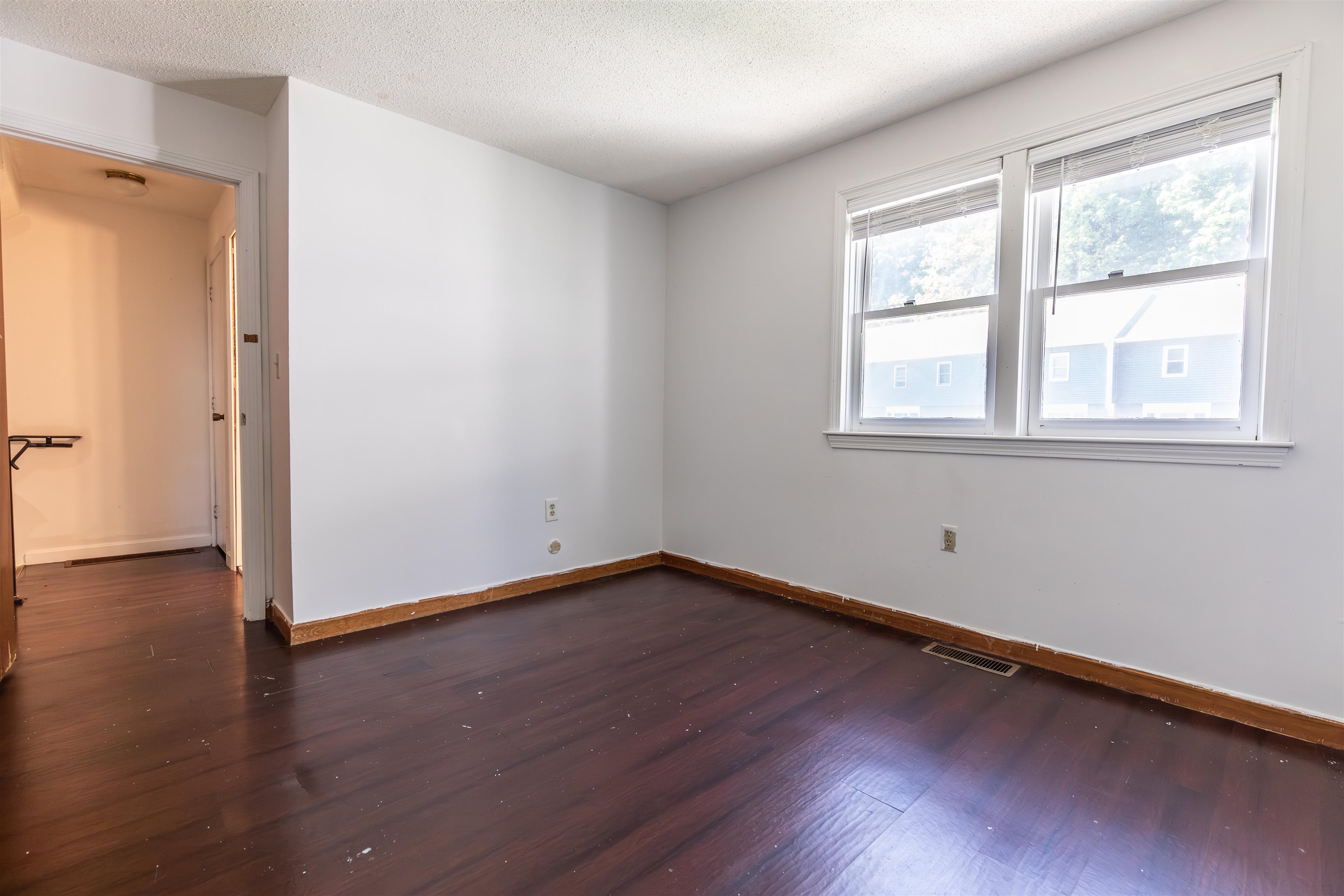 46 Birchwood Dr, Milford, NH 03055