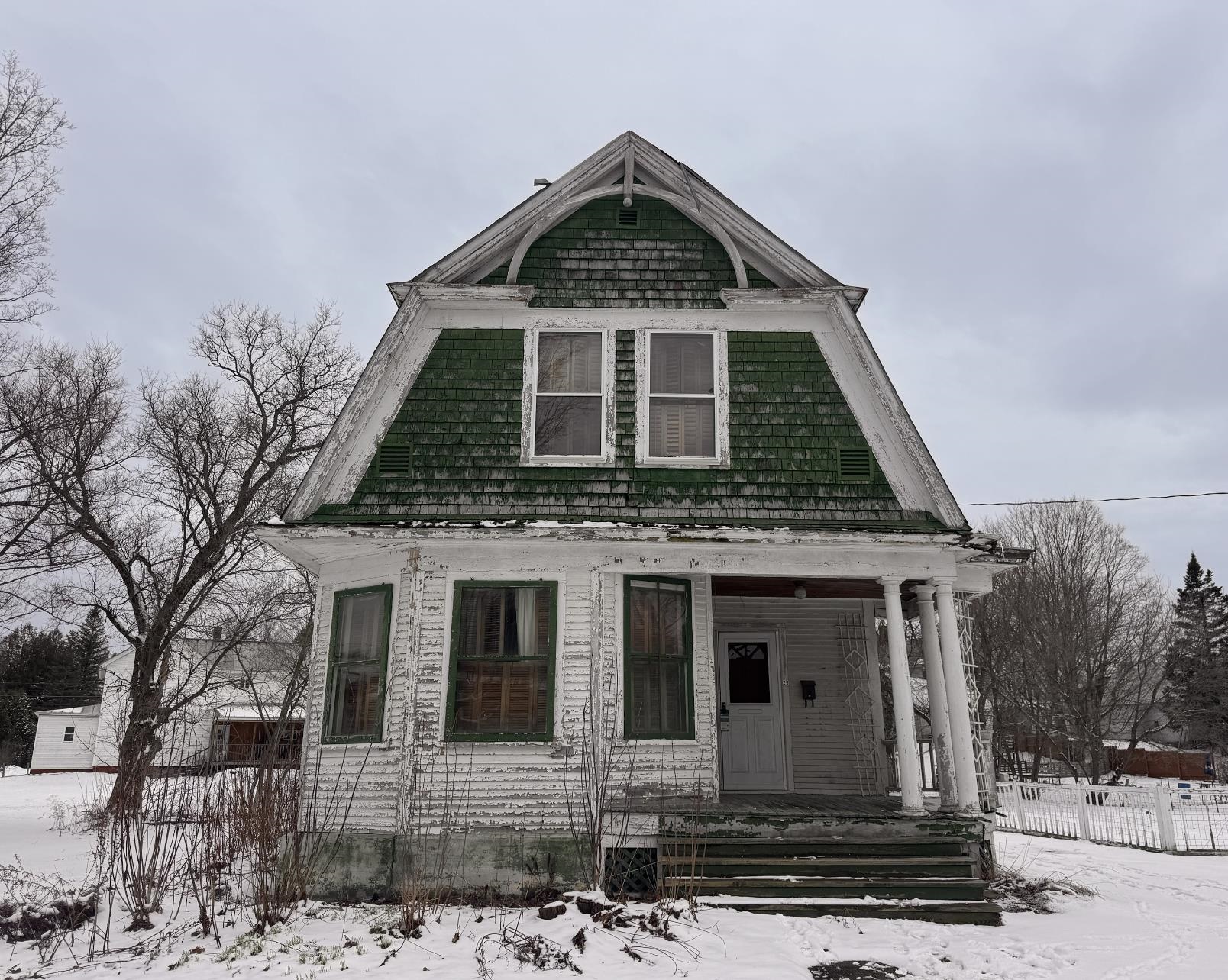 29 dewey Street