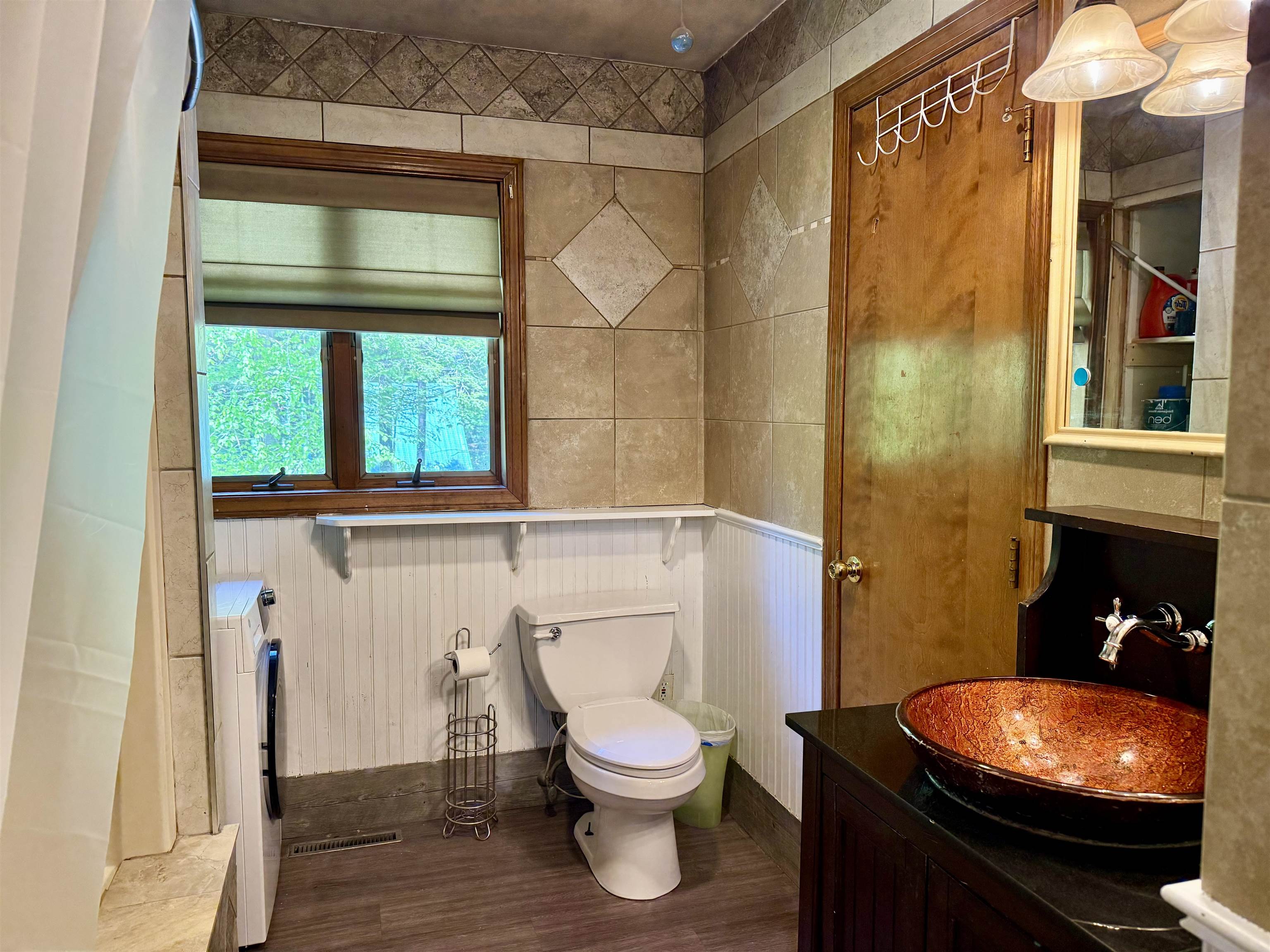 2nd floor bath connected to one bedroom and kitchen