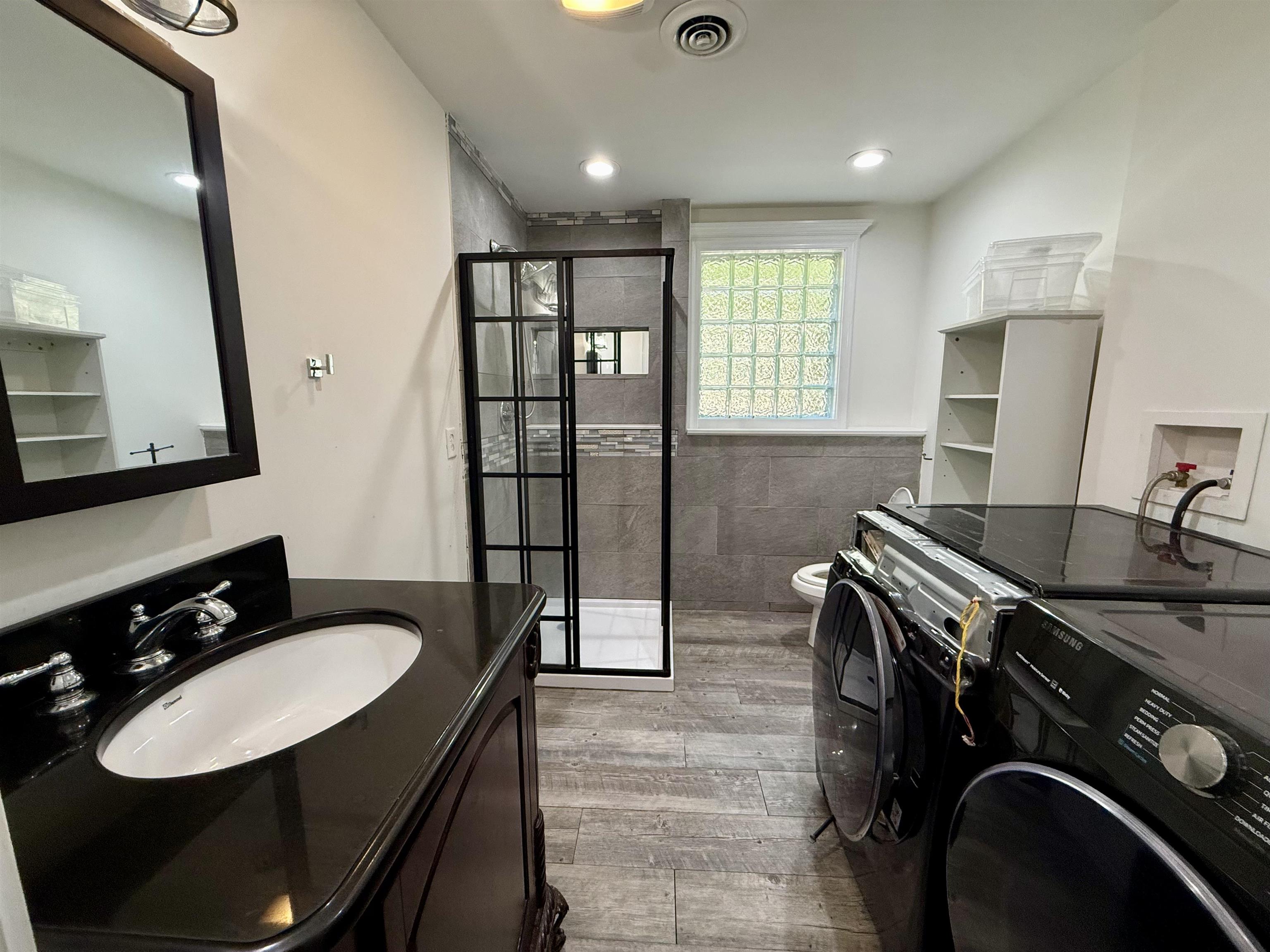 Full bath and laundry on lower level