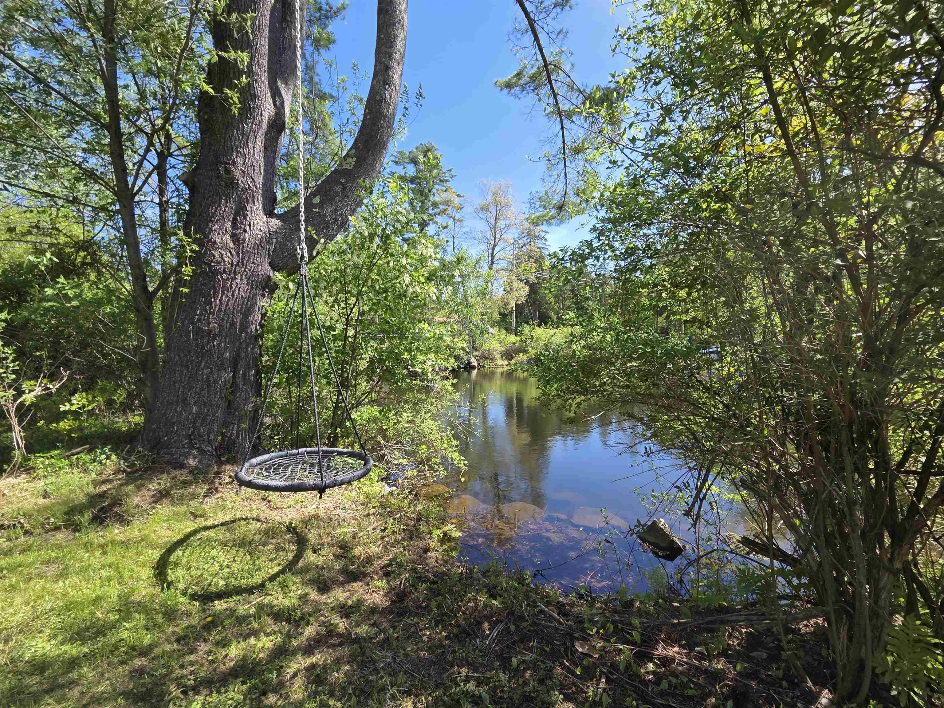 436 Lockehaven Rd, Enfield, NH 03748